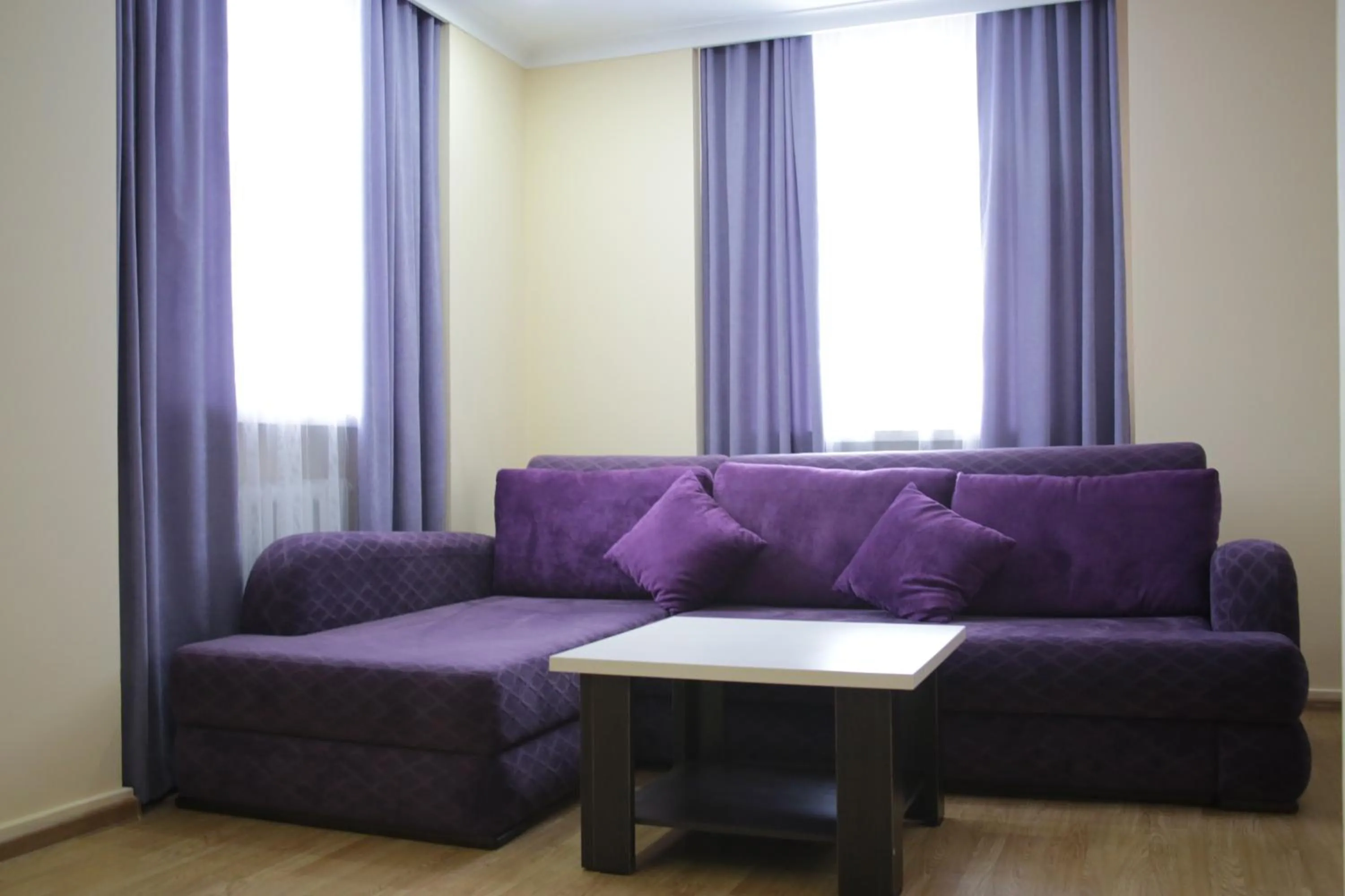 Living room in City Hotel