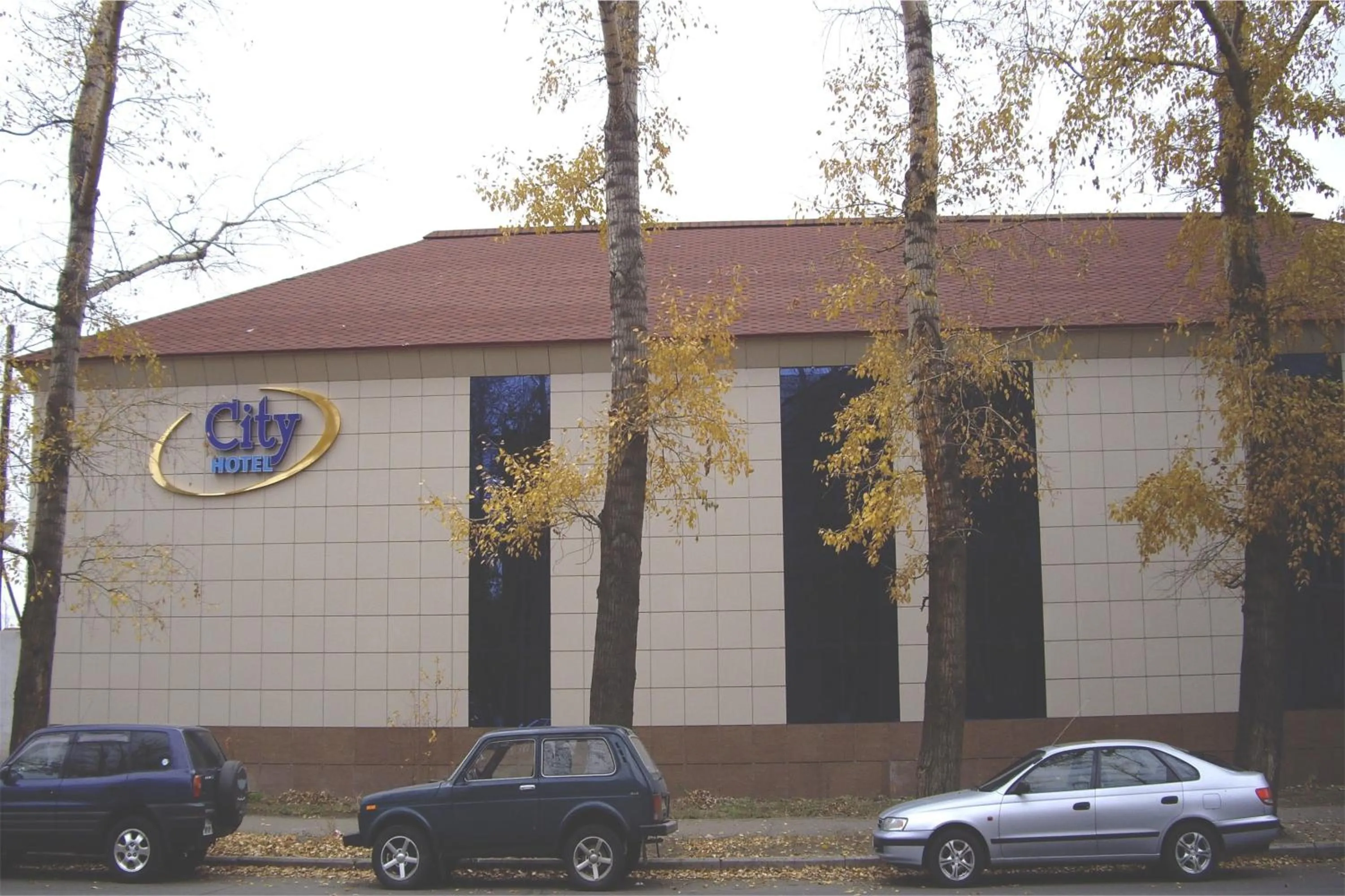 Facade/entrance in City Hotel