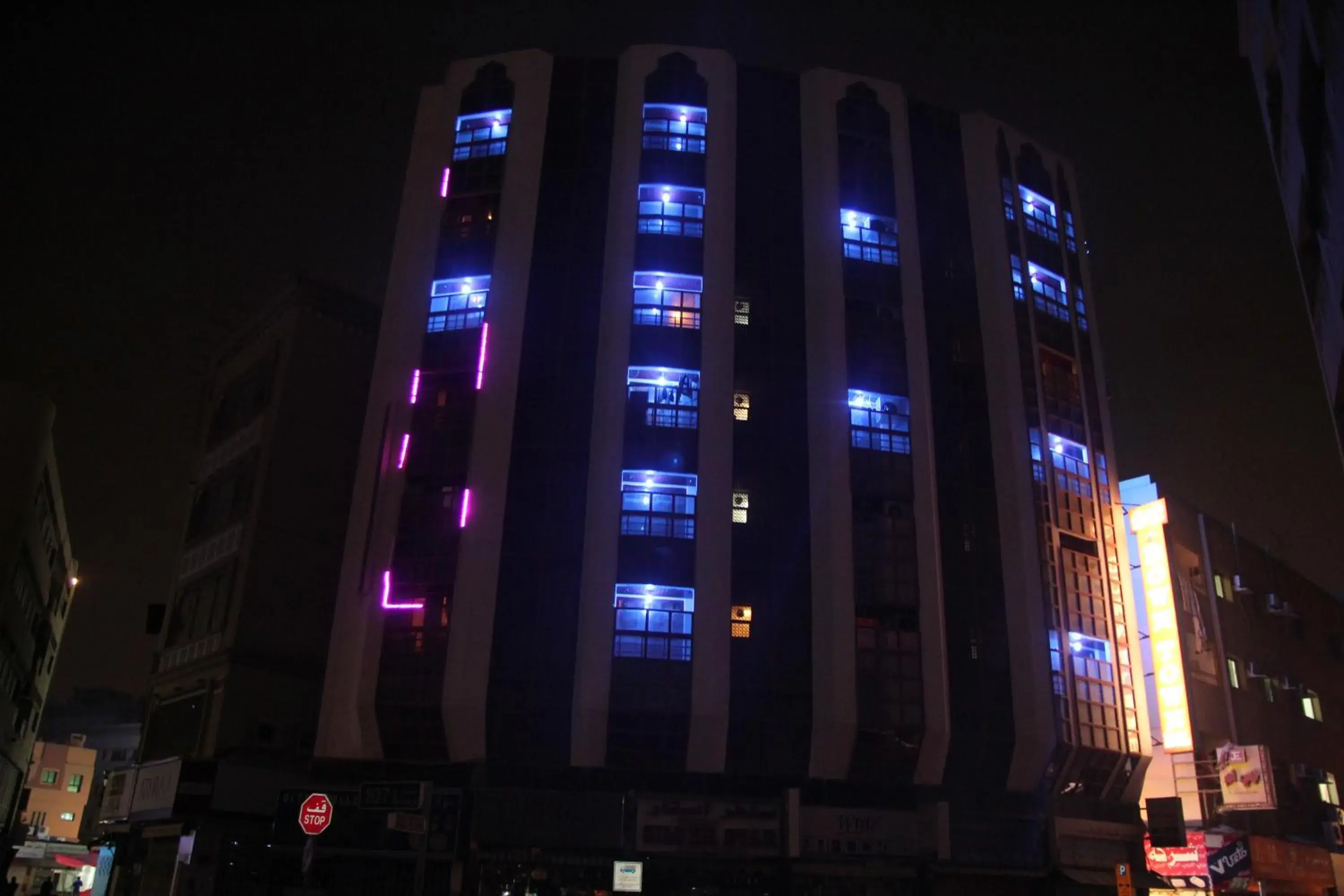 Property building in Downtown Hotel Property building in Downtown Hotel