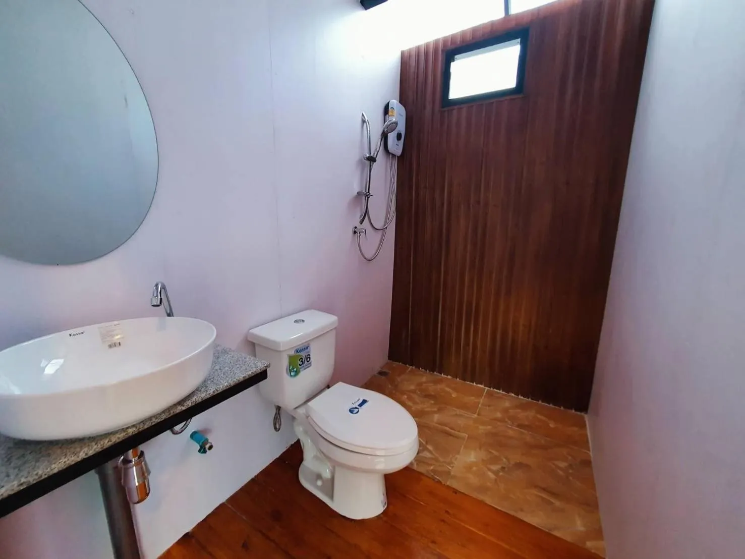 Bathroom in Kasem Island Resort