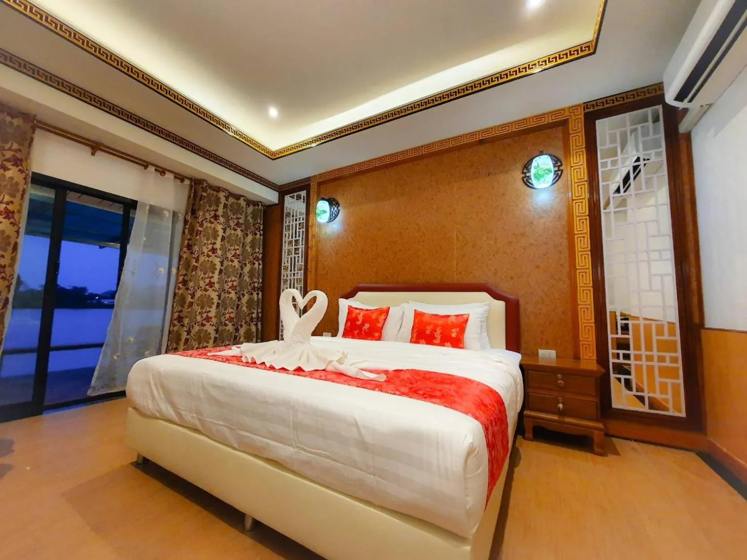 Photo of the whole room, Bed in Kasem Island Resort