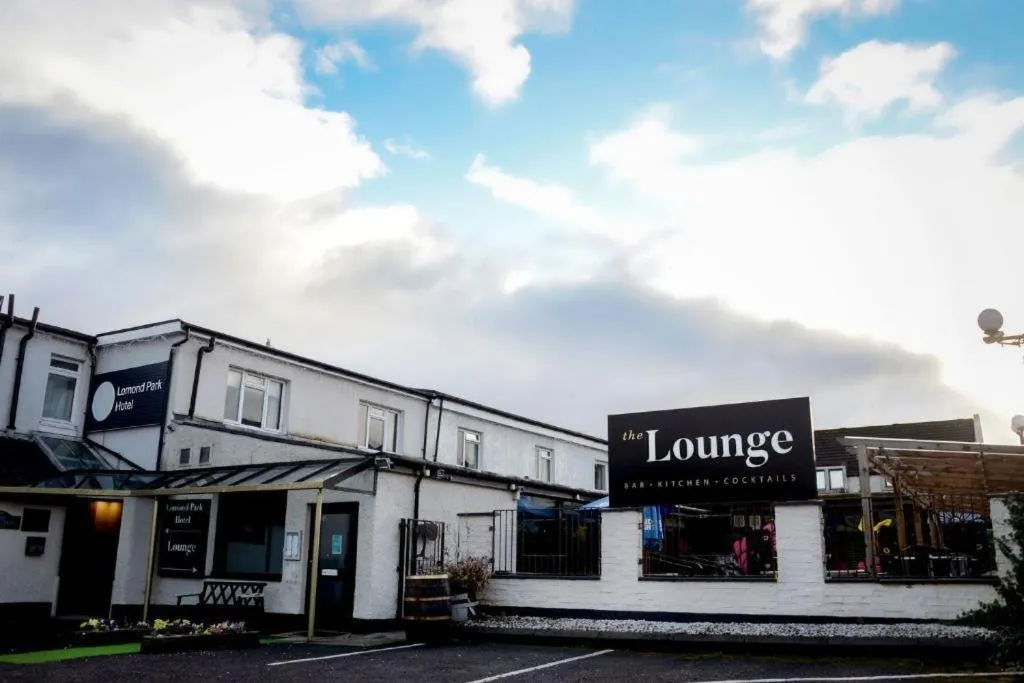 Property building in Lomond Park Hotel
