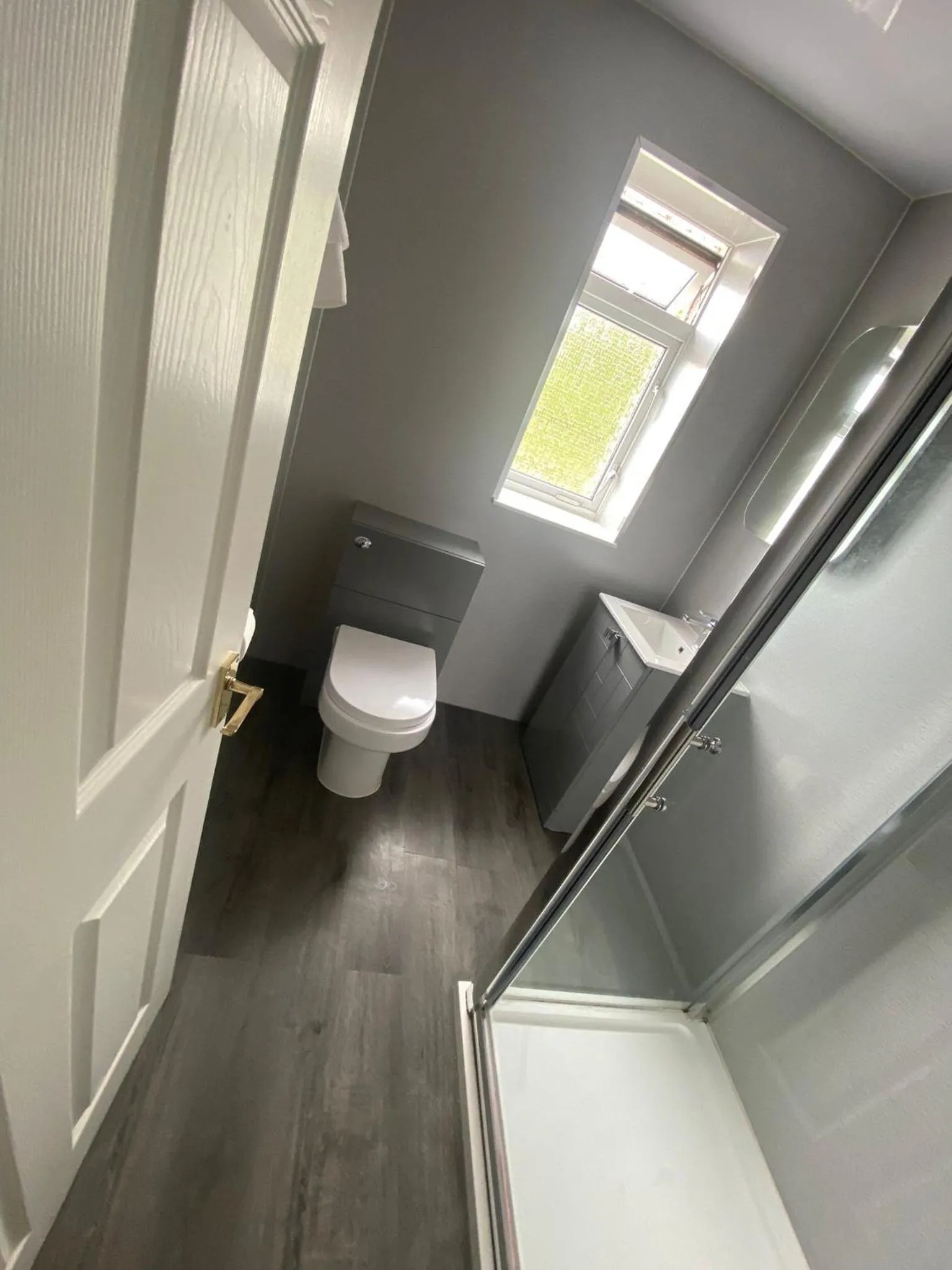 Bathroom in Lomond Park Hotel