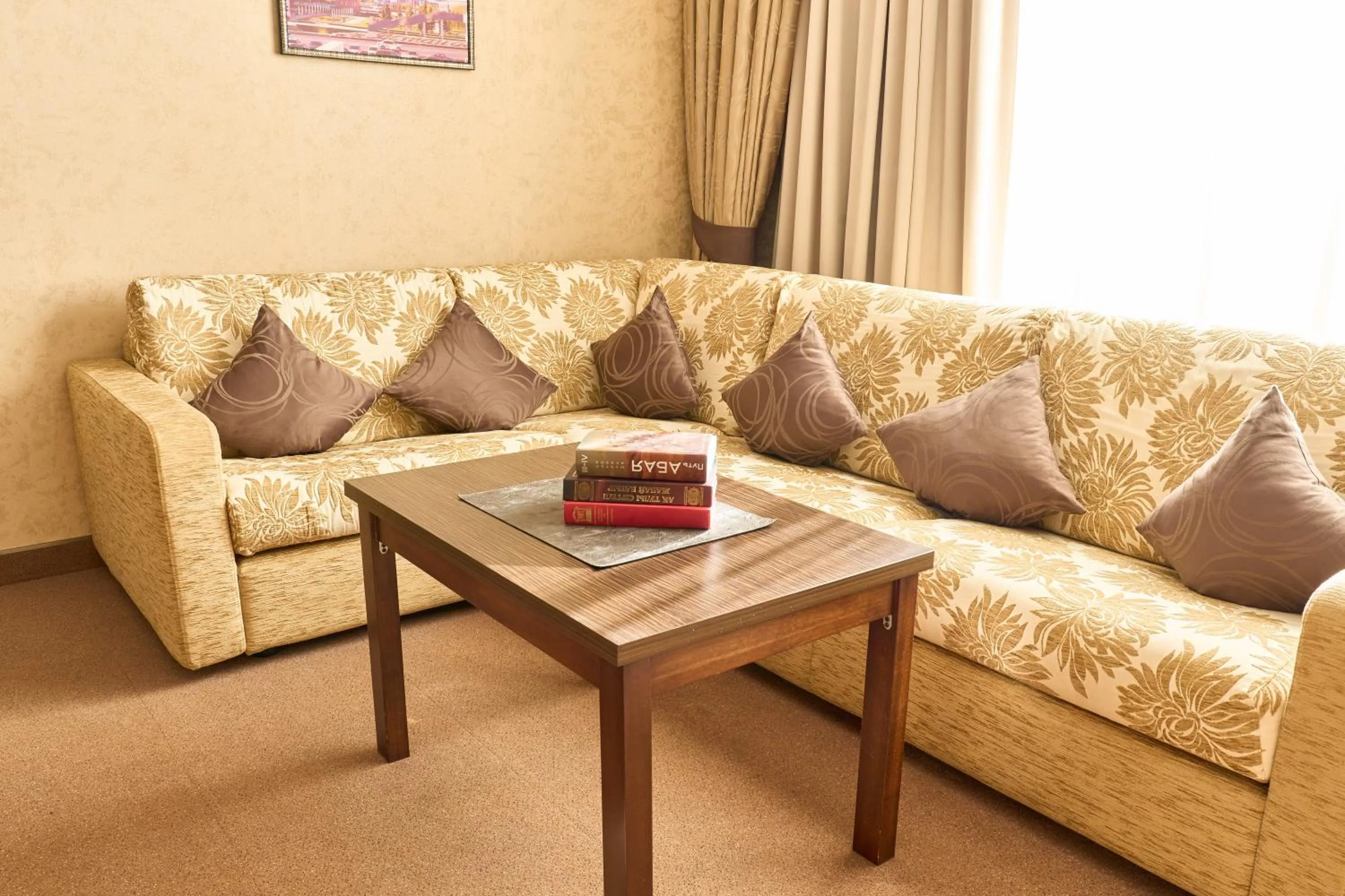 Seating area in Kainar Hotel