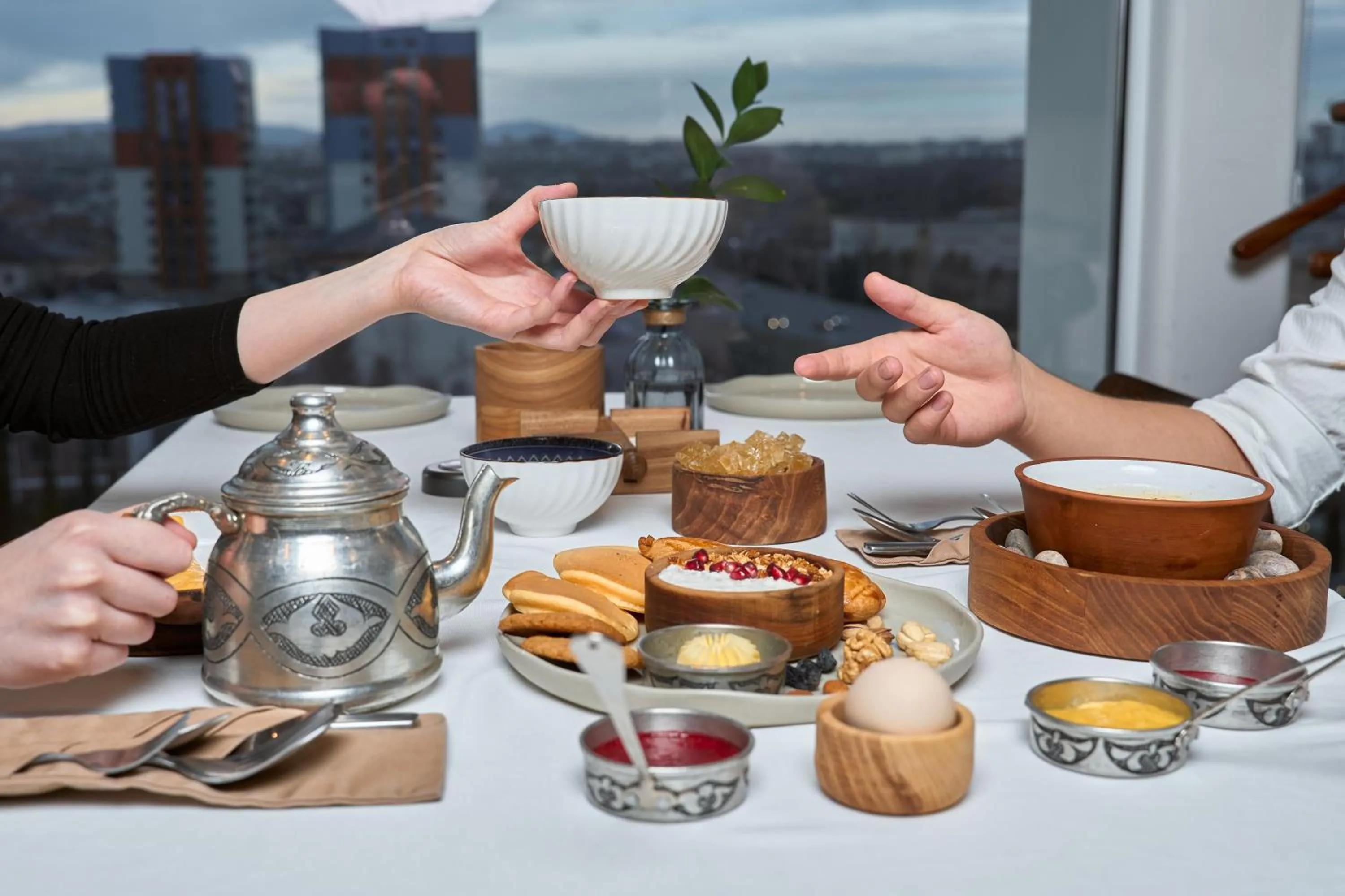 Restaurant/places to eat in Kainar Hotel