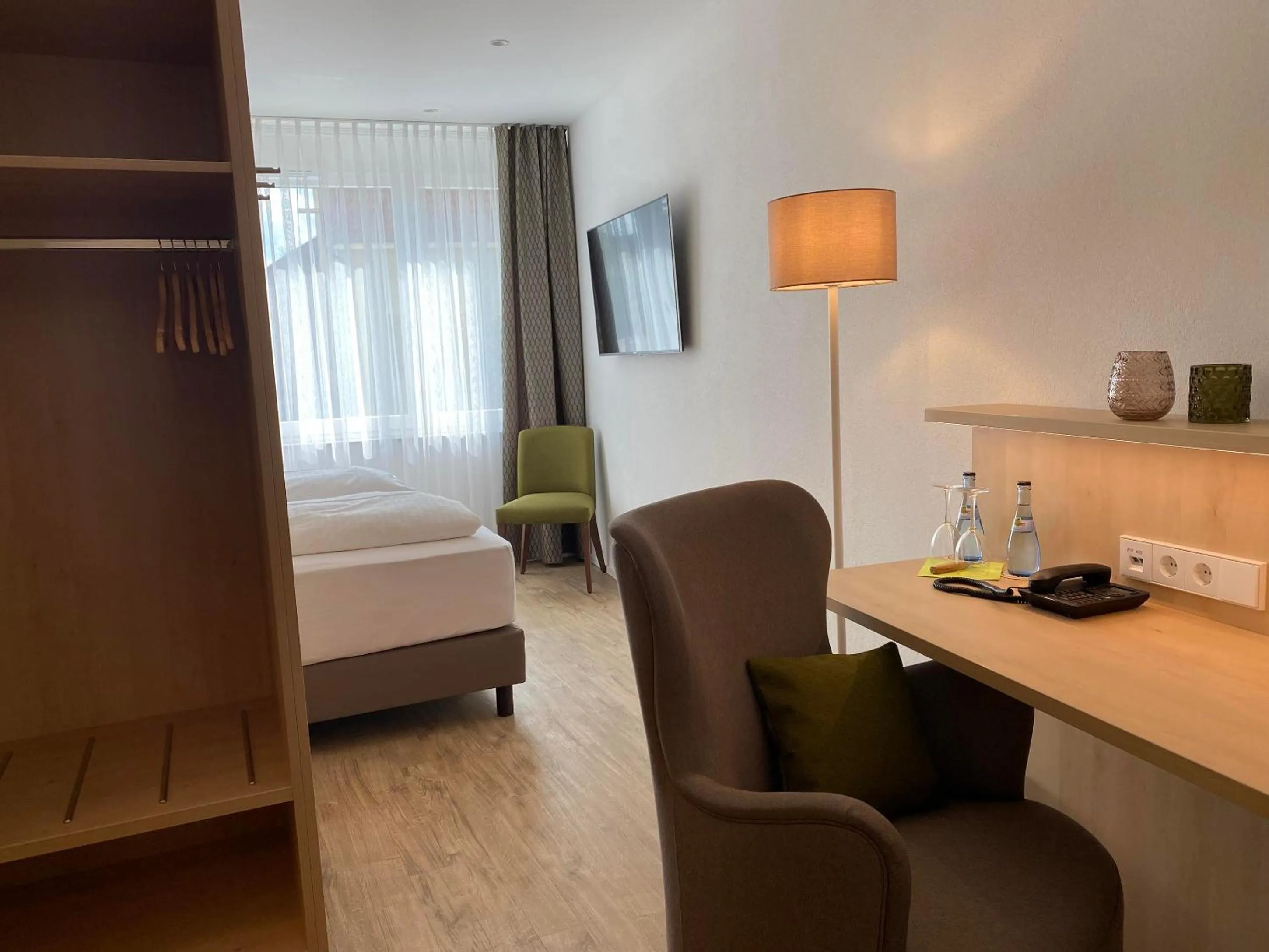 Staff, Bed in Hotel-Restaurant und Gästehaus Löwen