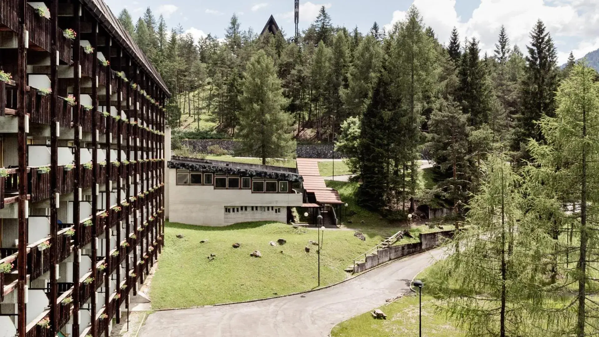 Property building in Hotel Boite Property building in Hotel Boite