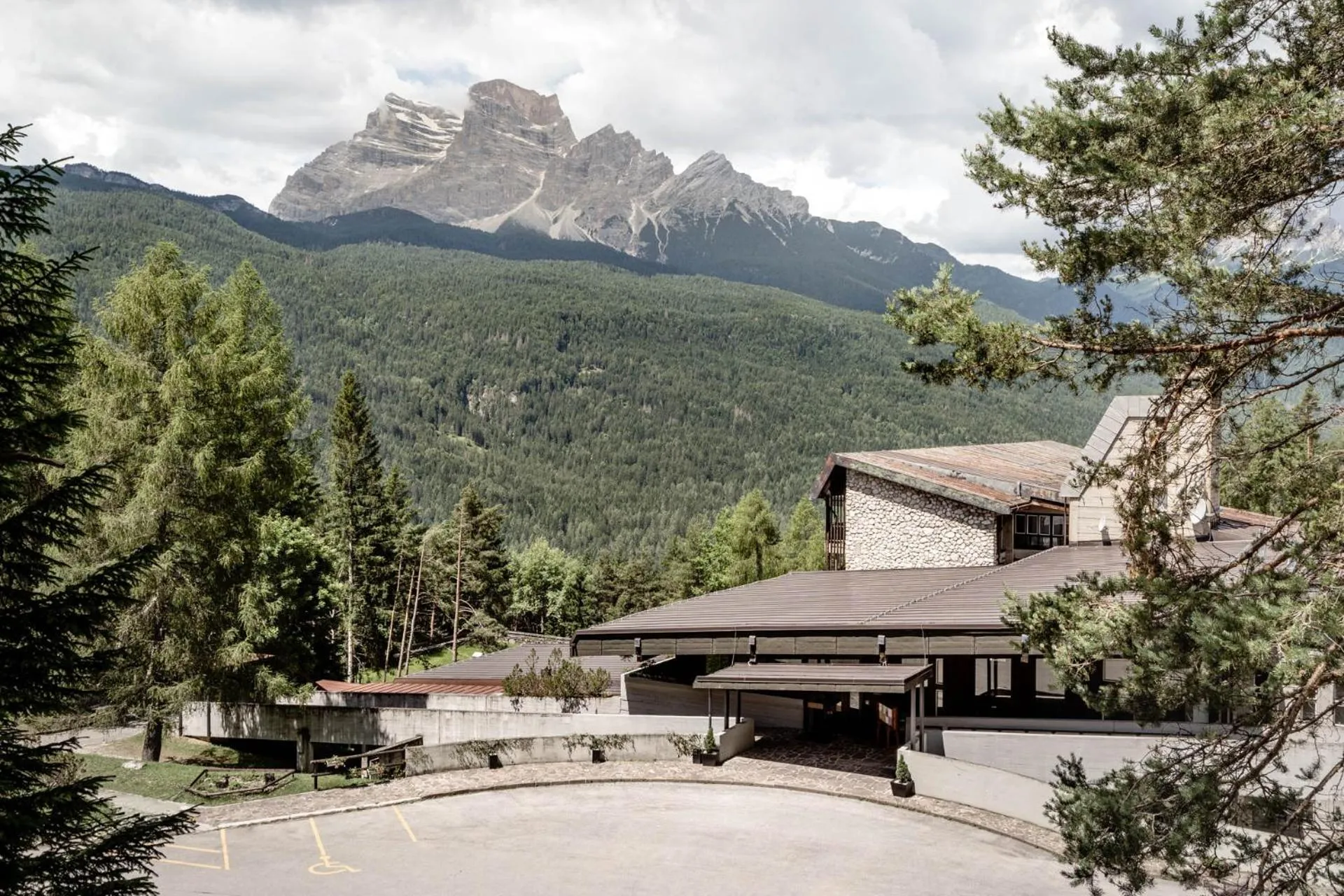 Property building in Hotel Boite