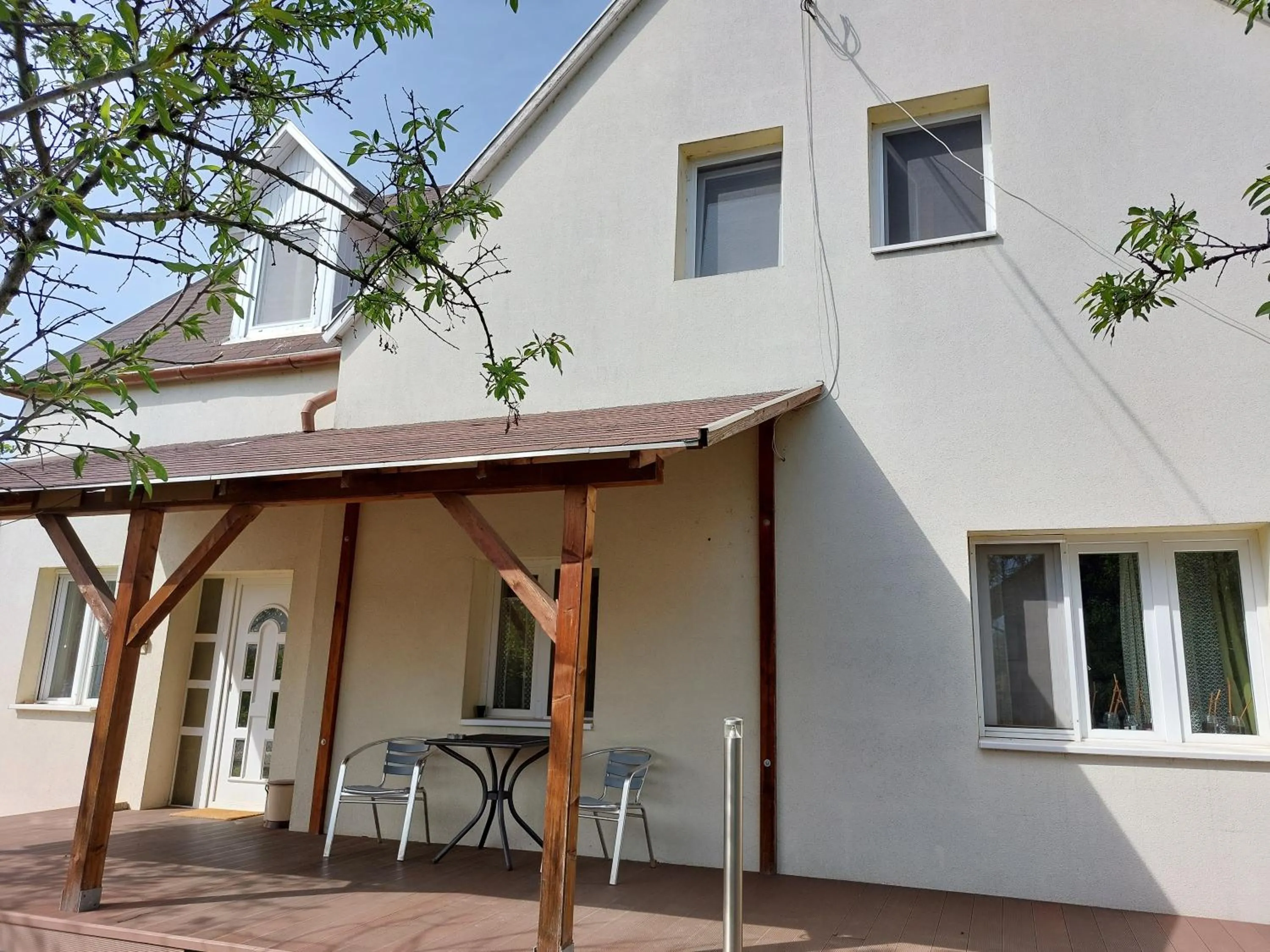 Bridgehaus