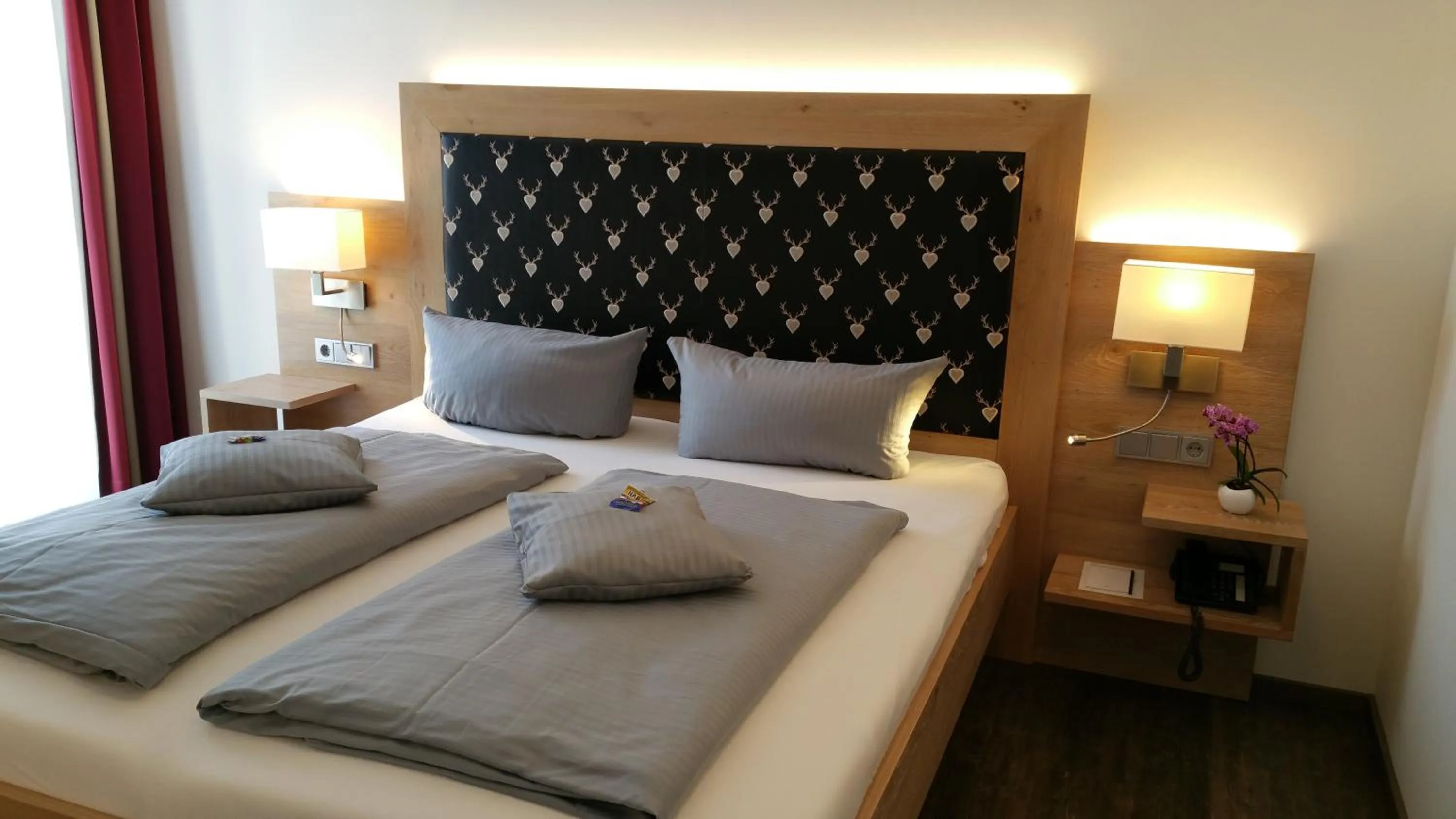 Bedroom, Bed in Landhotel Böld Oberammergau