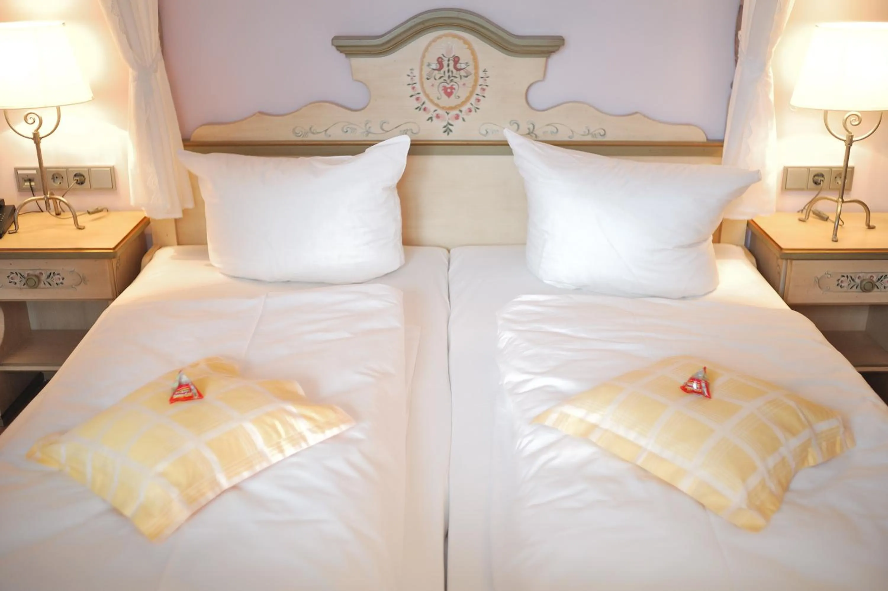 Photo of the whole room, Bed in Landhotel Böld Oberammergau