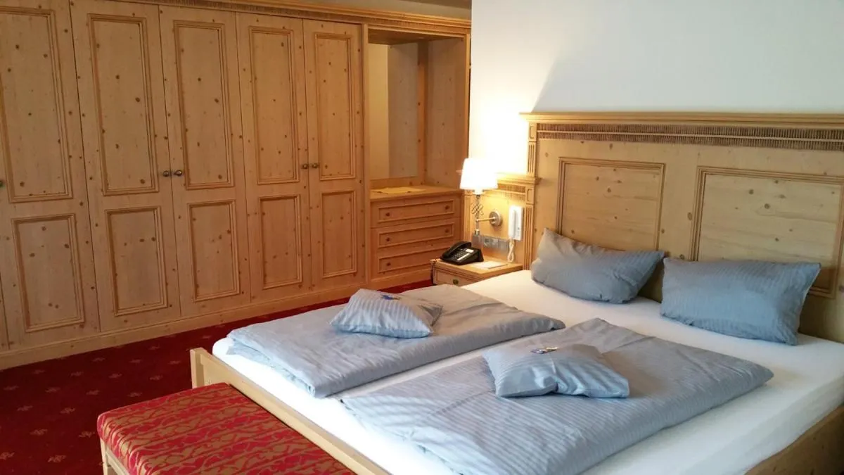 Bedroom, Bed in Landhotel Böld Oberammergau
