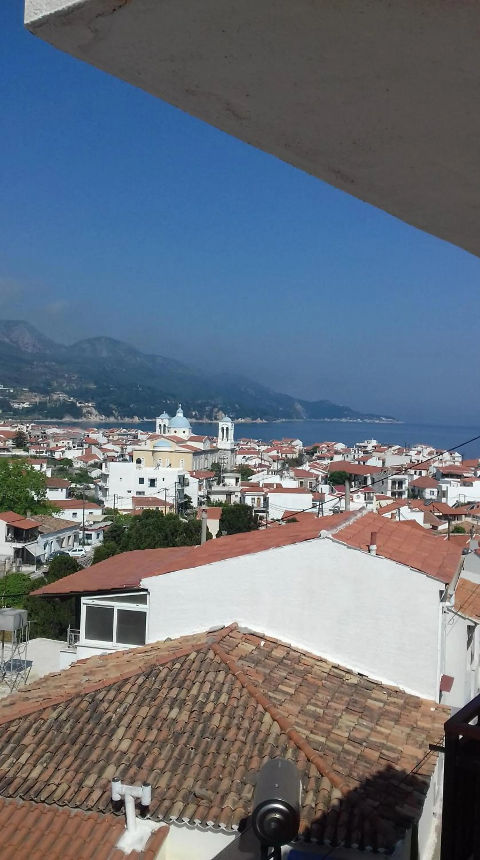 Green Hill Studios & Apartments