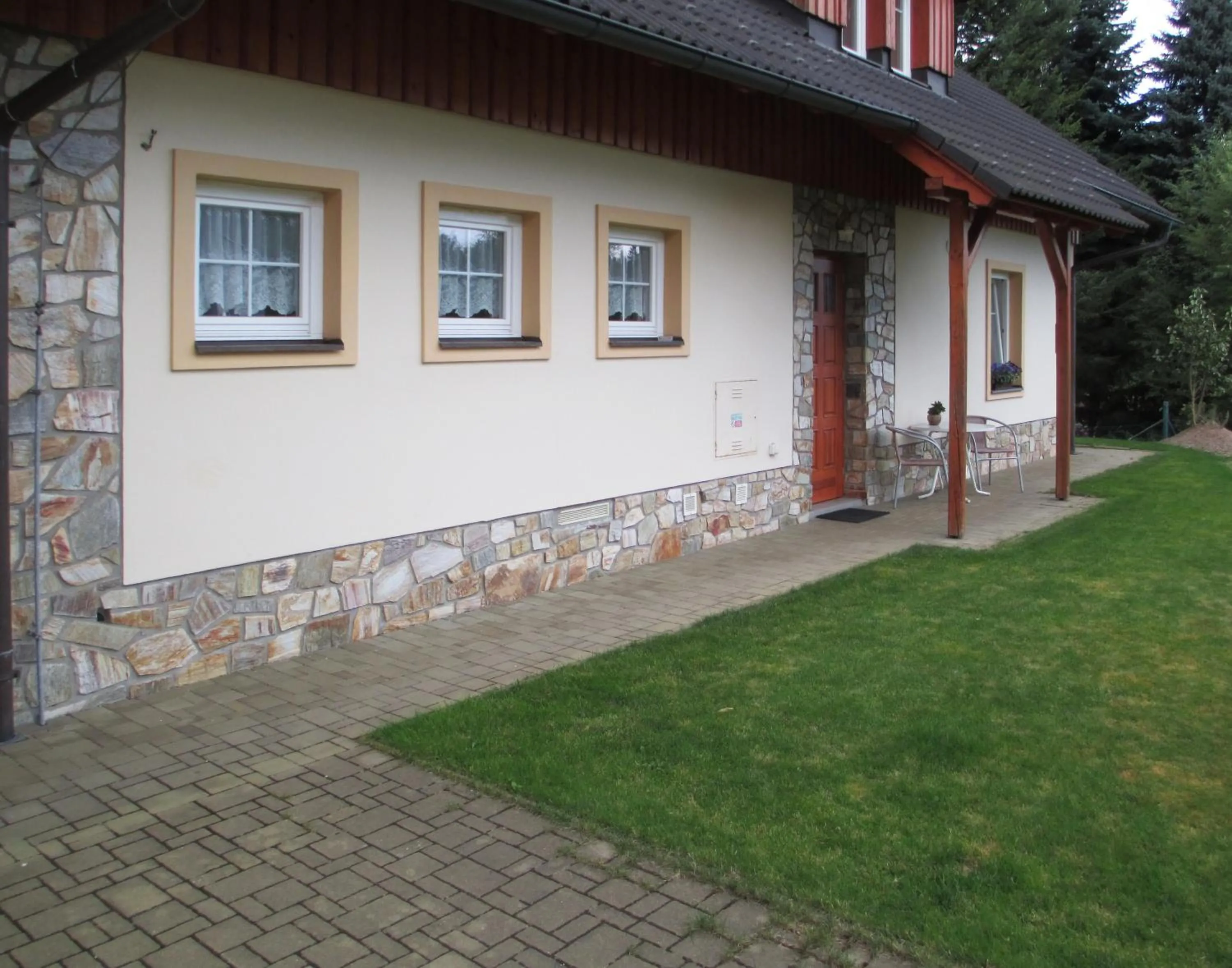 Apartman 300