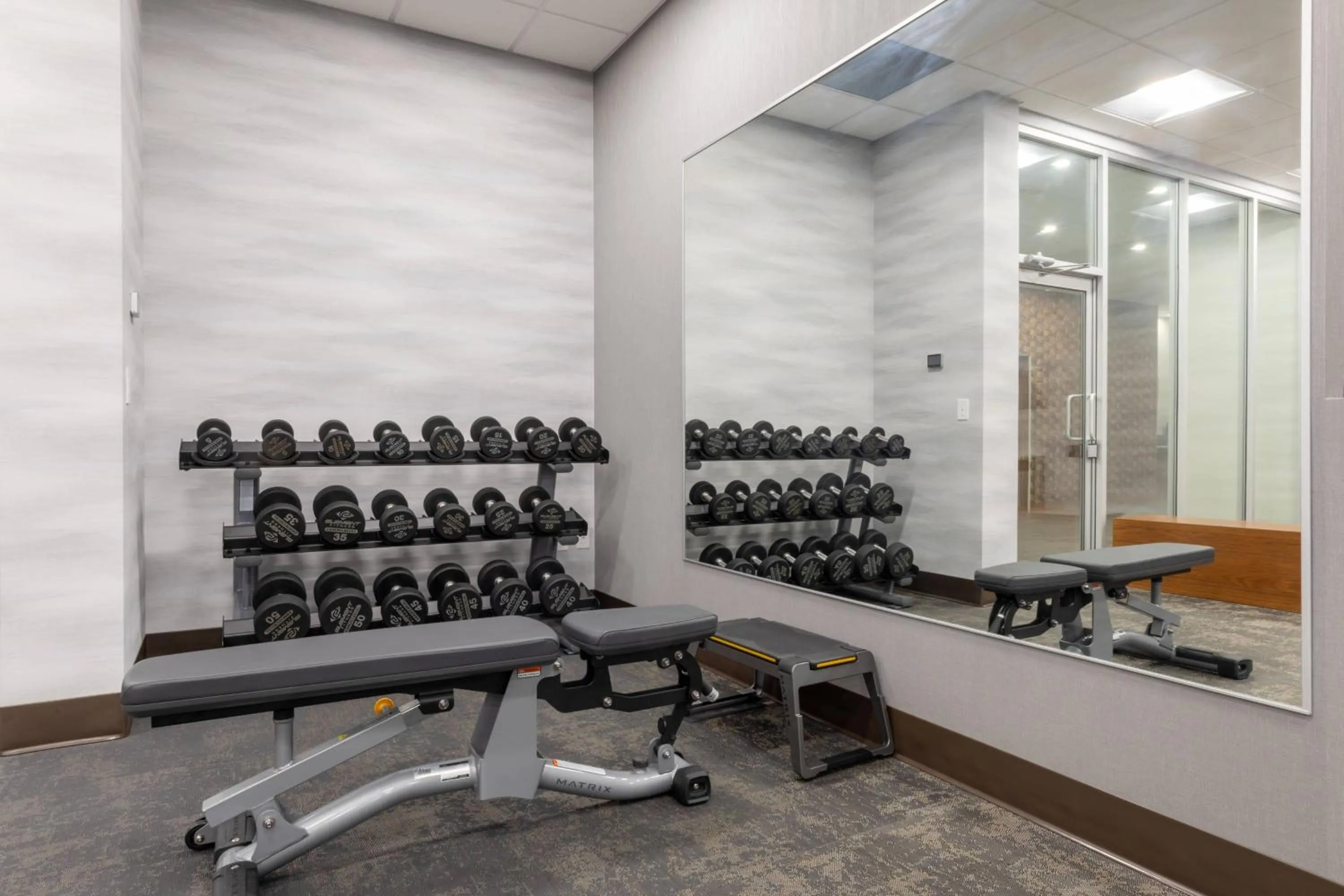 Fitness centre/facilities in Fairfield Inn & Suites by Marriott Salmon Arm