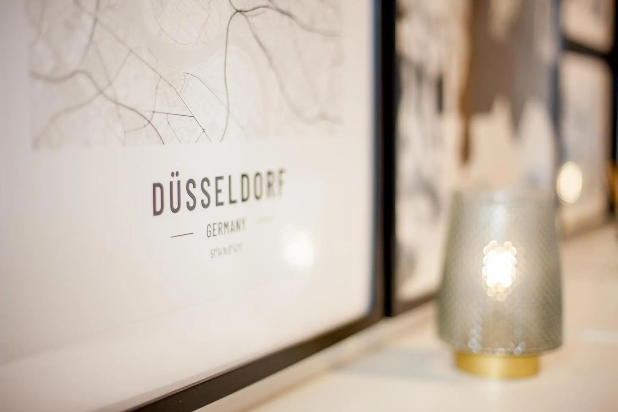 Logo/Certificate/Sign in TM Hotel Düsseldorf