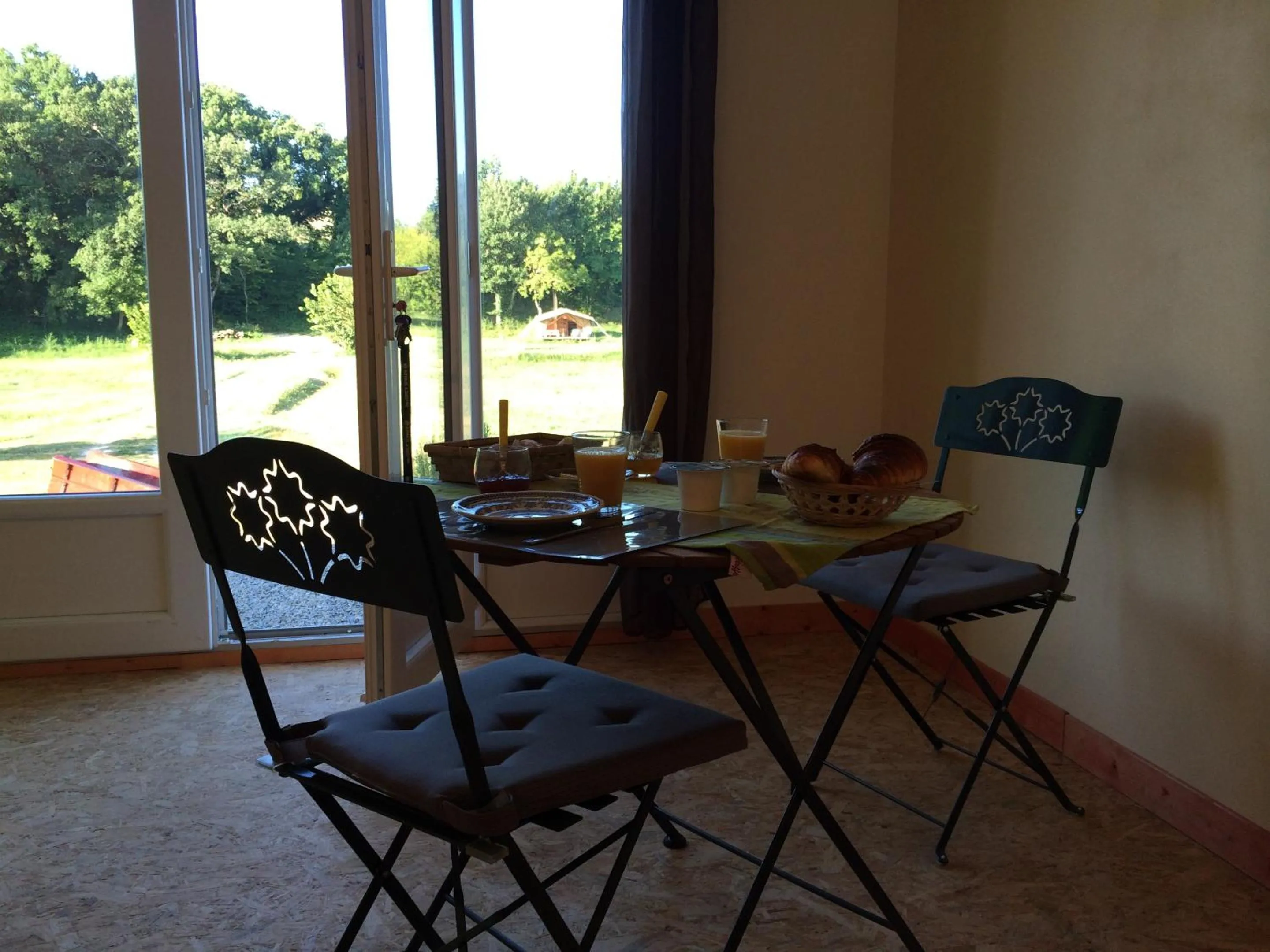 Breakfast in Les Ânes de Forcalquier
