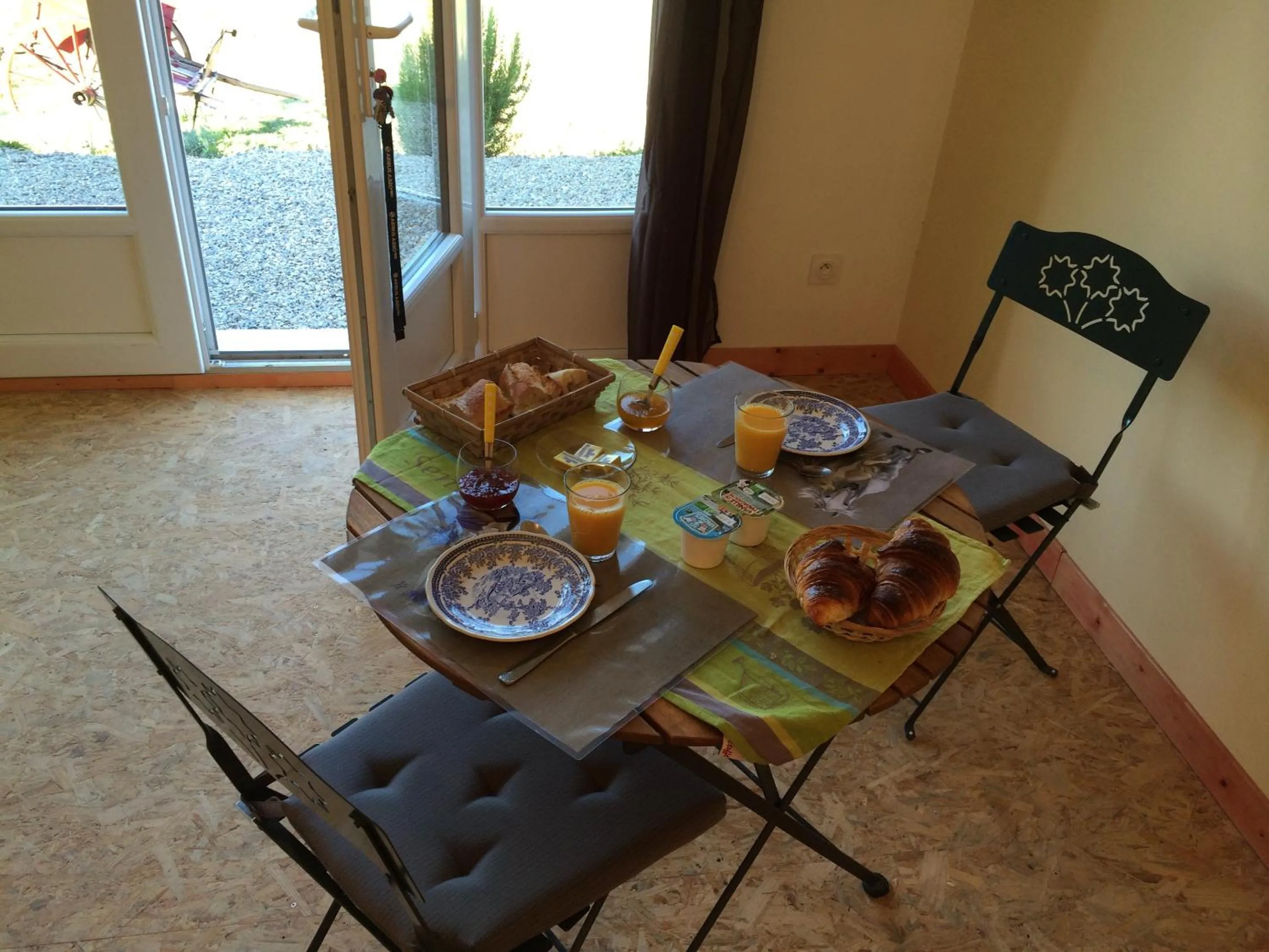 Breakfast in Les Ânes de Forcalquier