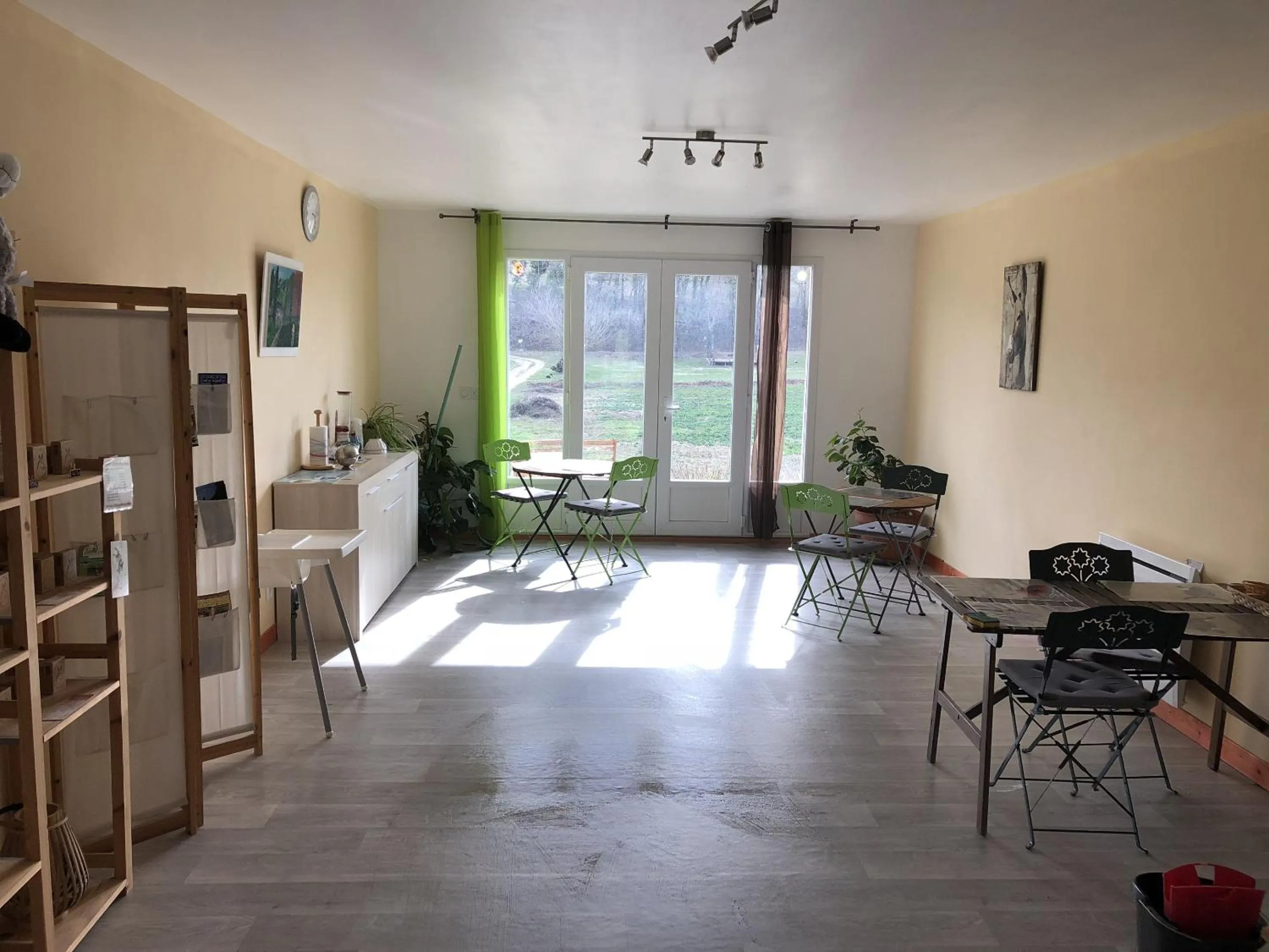 Restaurant/places to eat in Les Ânes de Forcalquier