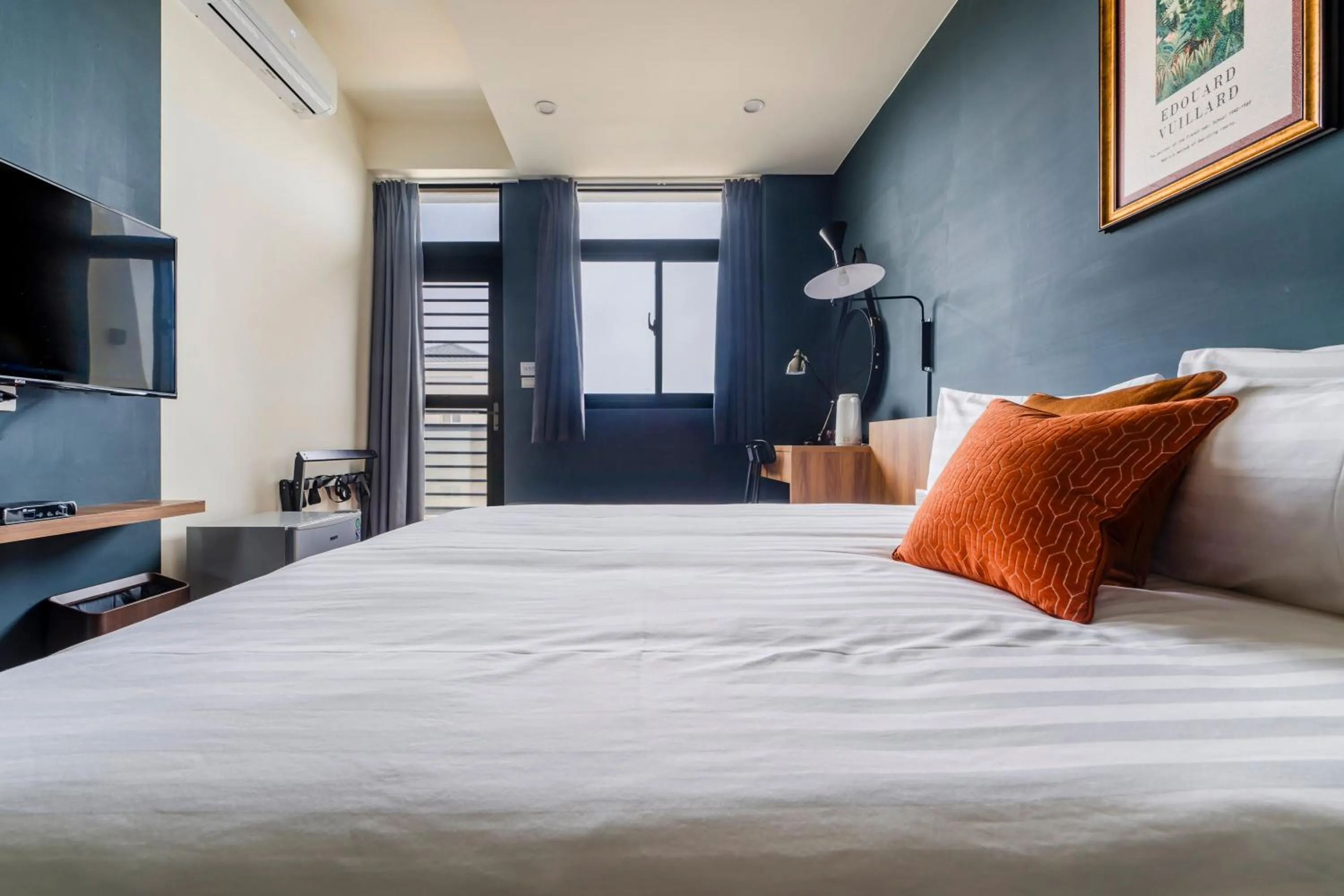 Bed in Chill Style Inn