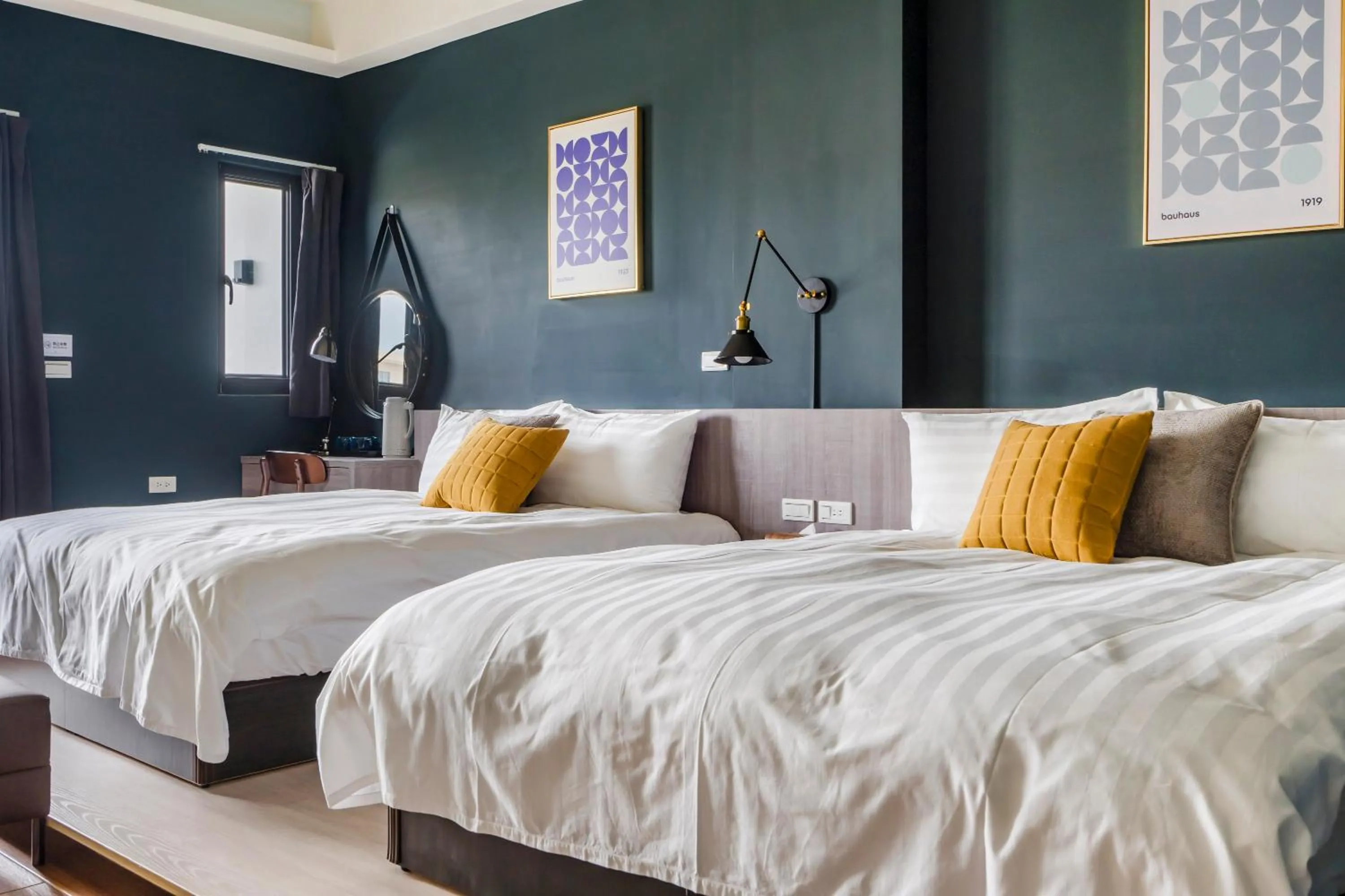 Photo of the whole room, Bed in Chill Style Inn