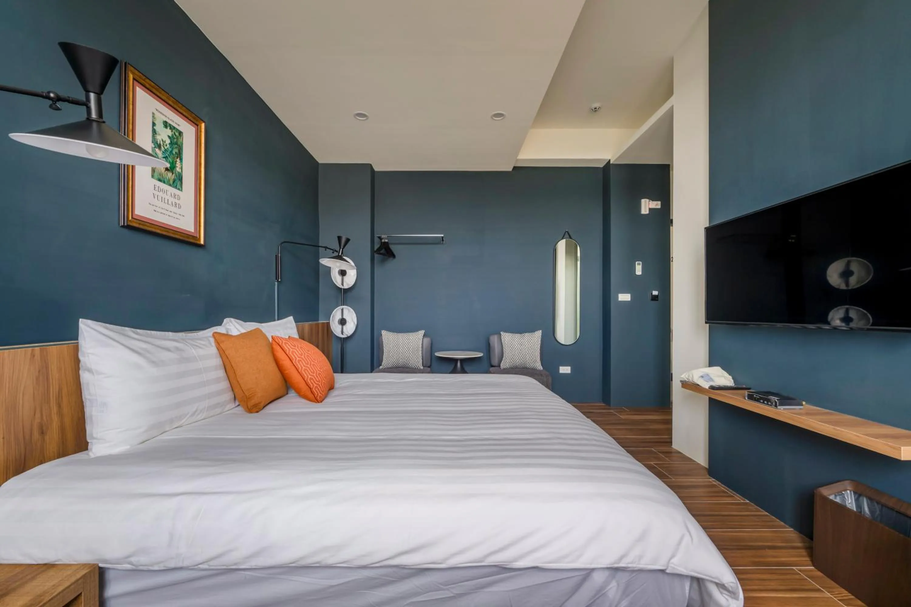 Photo of the whole room, Bed in Chill Style Inn