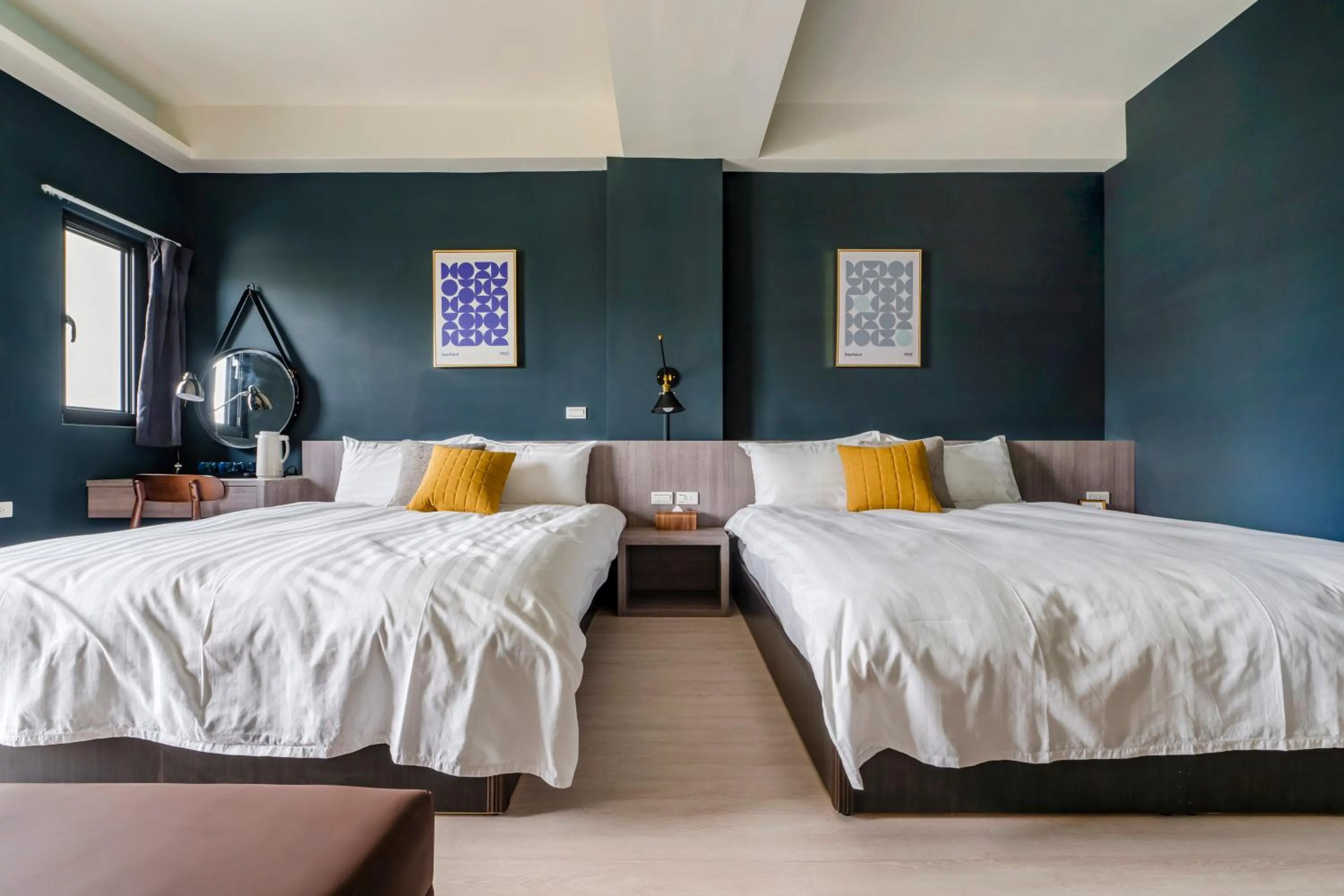 Photo of the whole room, Bed in Chill Style Inn