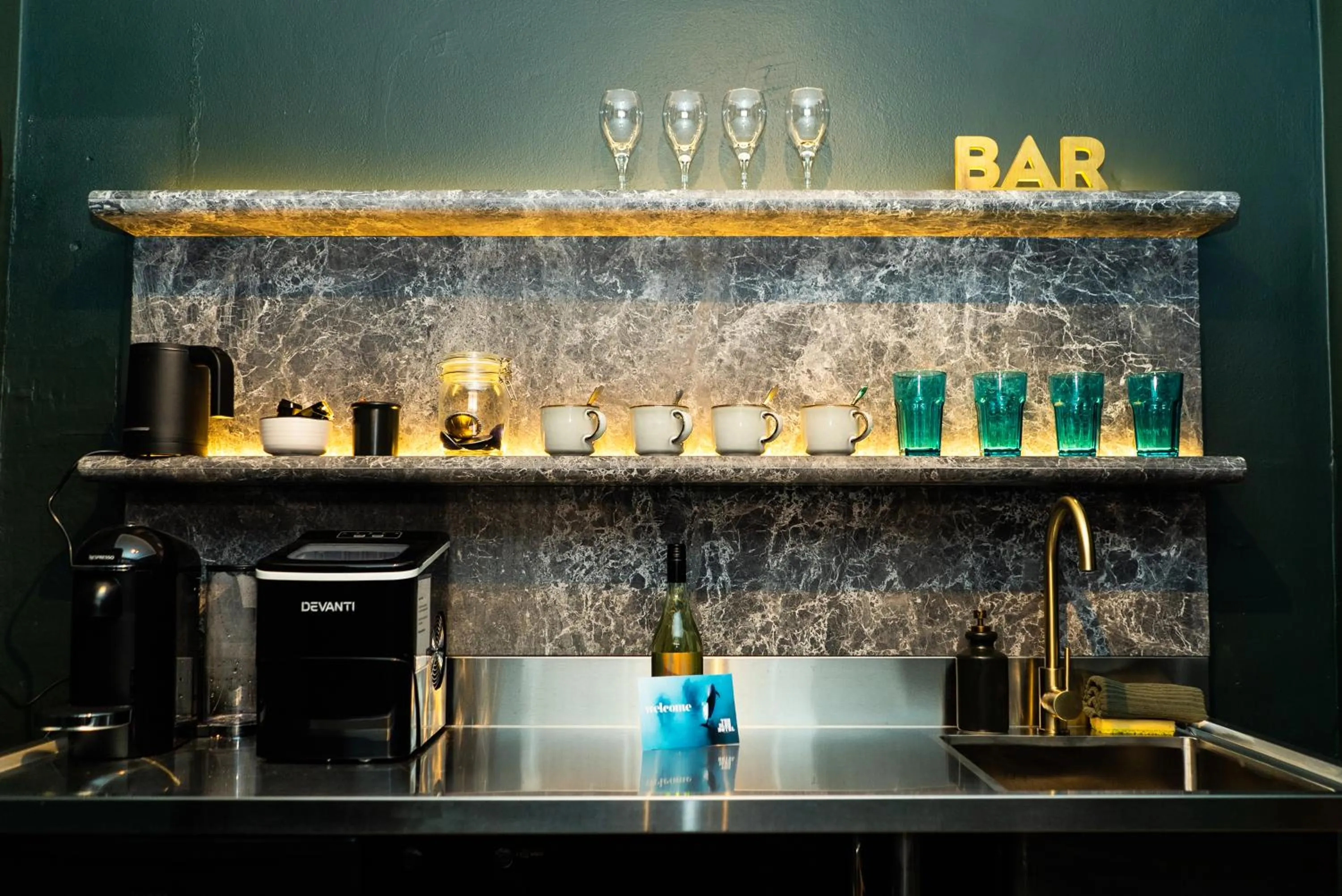 Coffee/tea facilities in The Blue Hotel Bondi