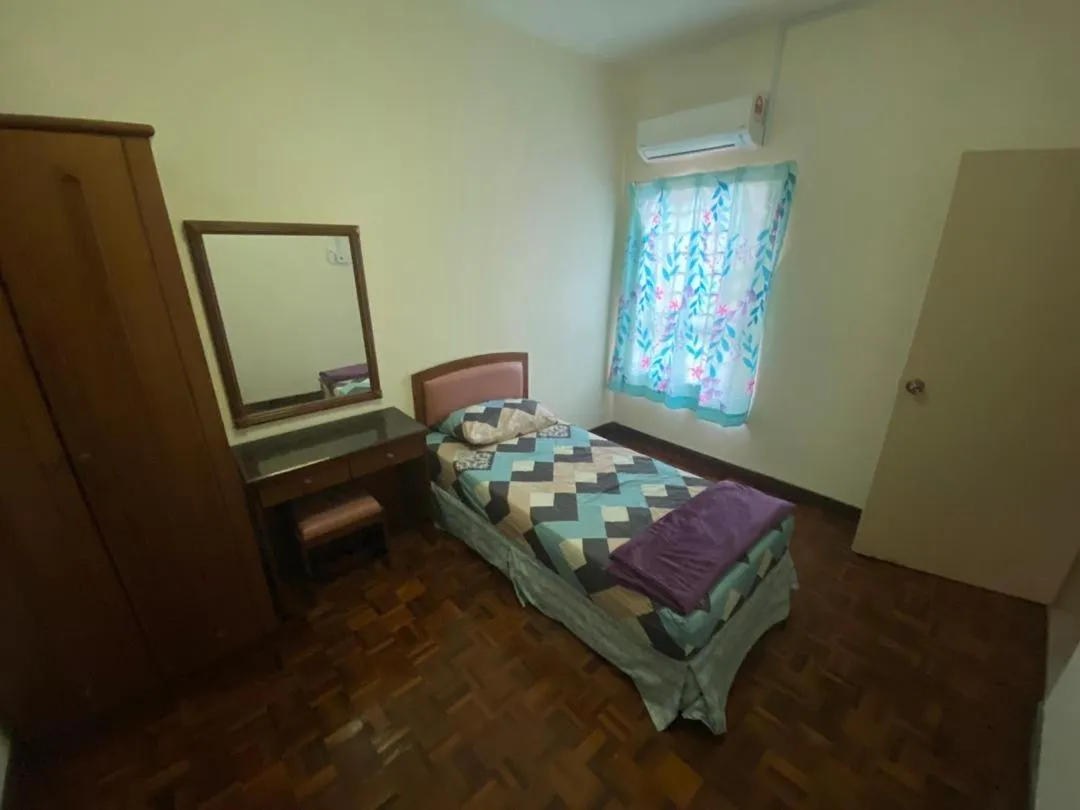 Bed in Marina Apartment 3R2B