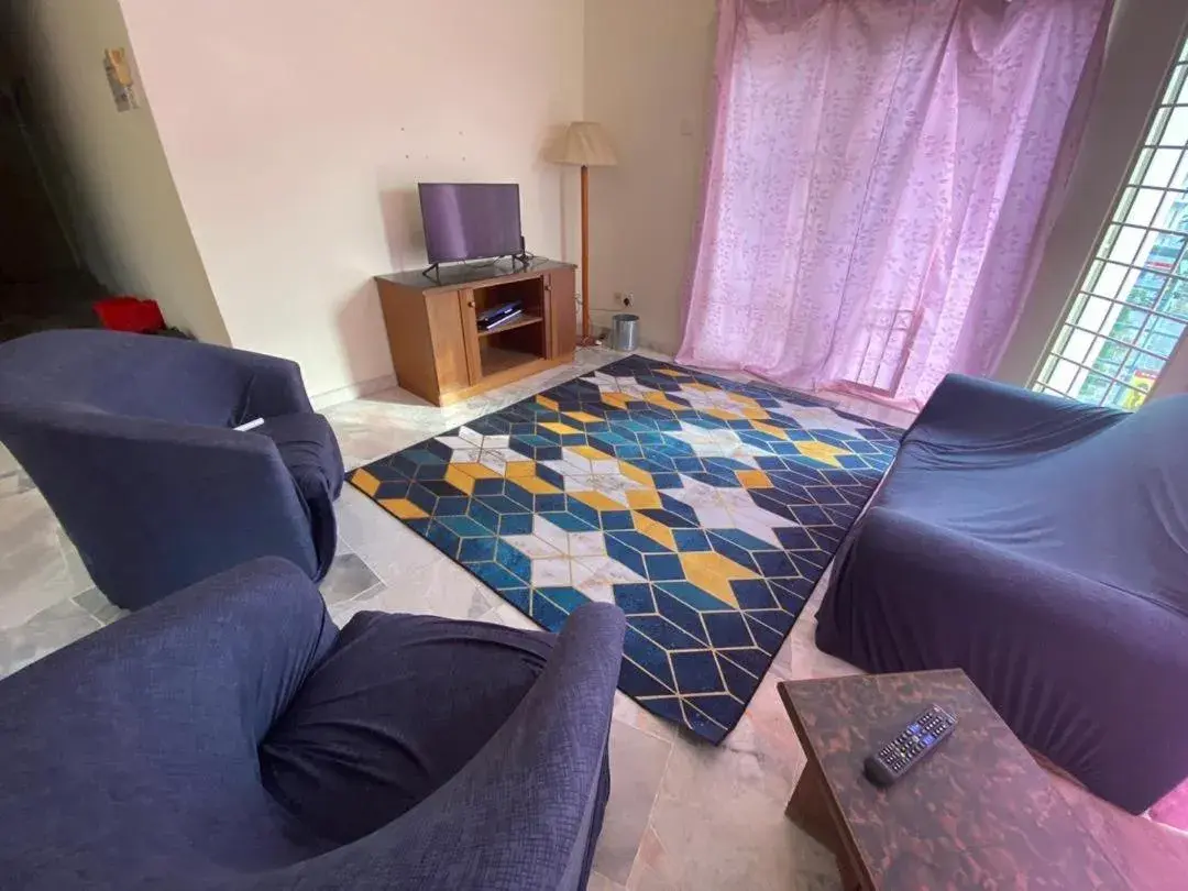 Three-Bedroom Apartment in Marina Apartment 3R2B Three-Bedroom Apartment in Marina Apartment 3R2B