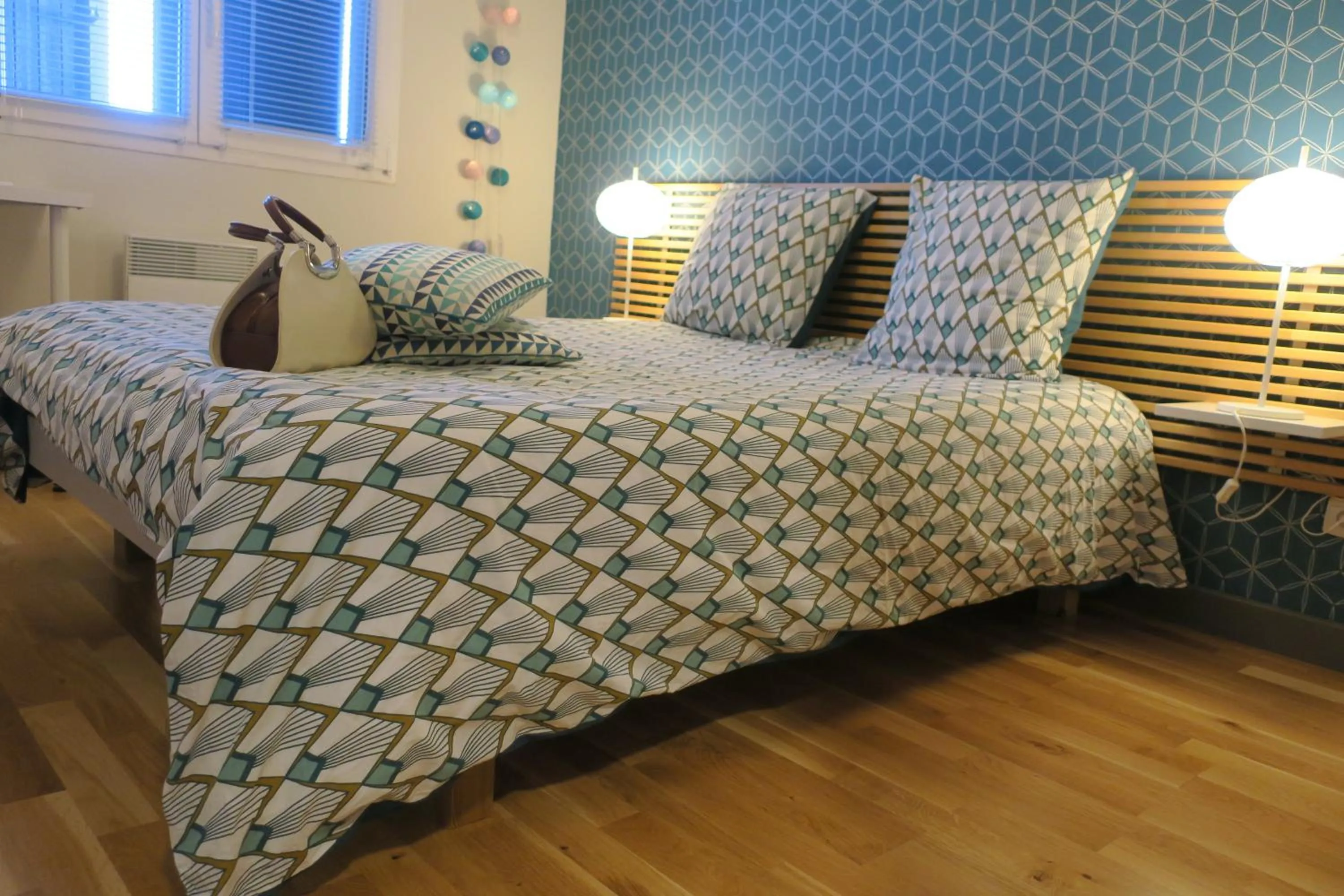 Bed in Chambres au grand calme dans maison