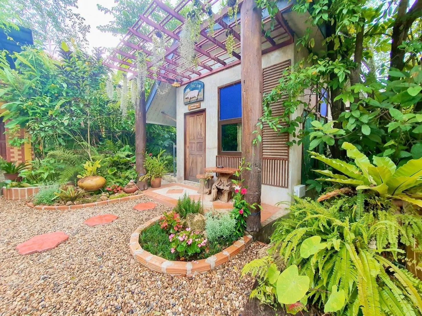 Property building in Nokkamin Home Chiang Dao