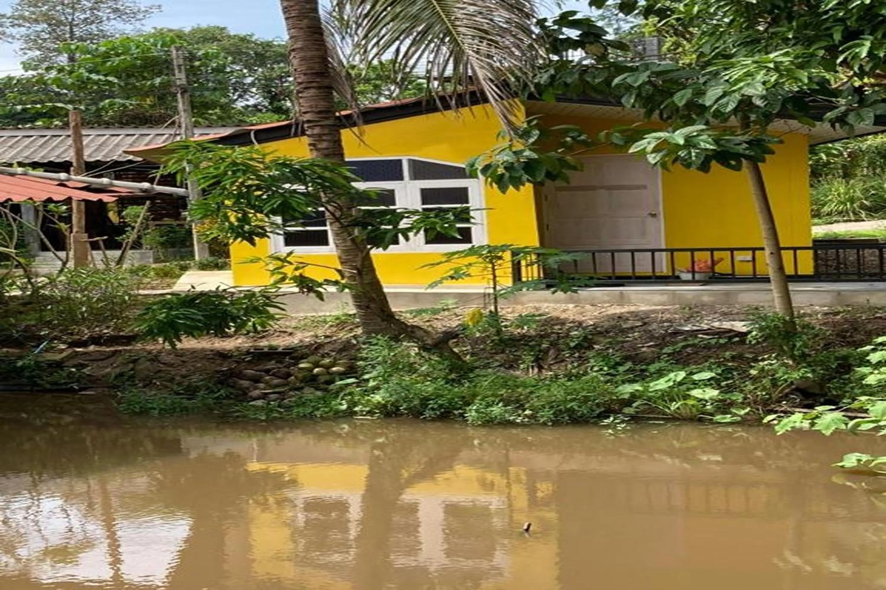 Property building in Nokkamin Home Chiang Dao