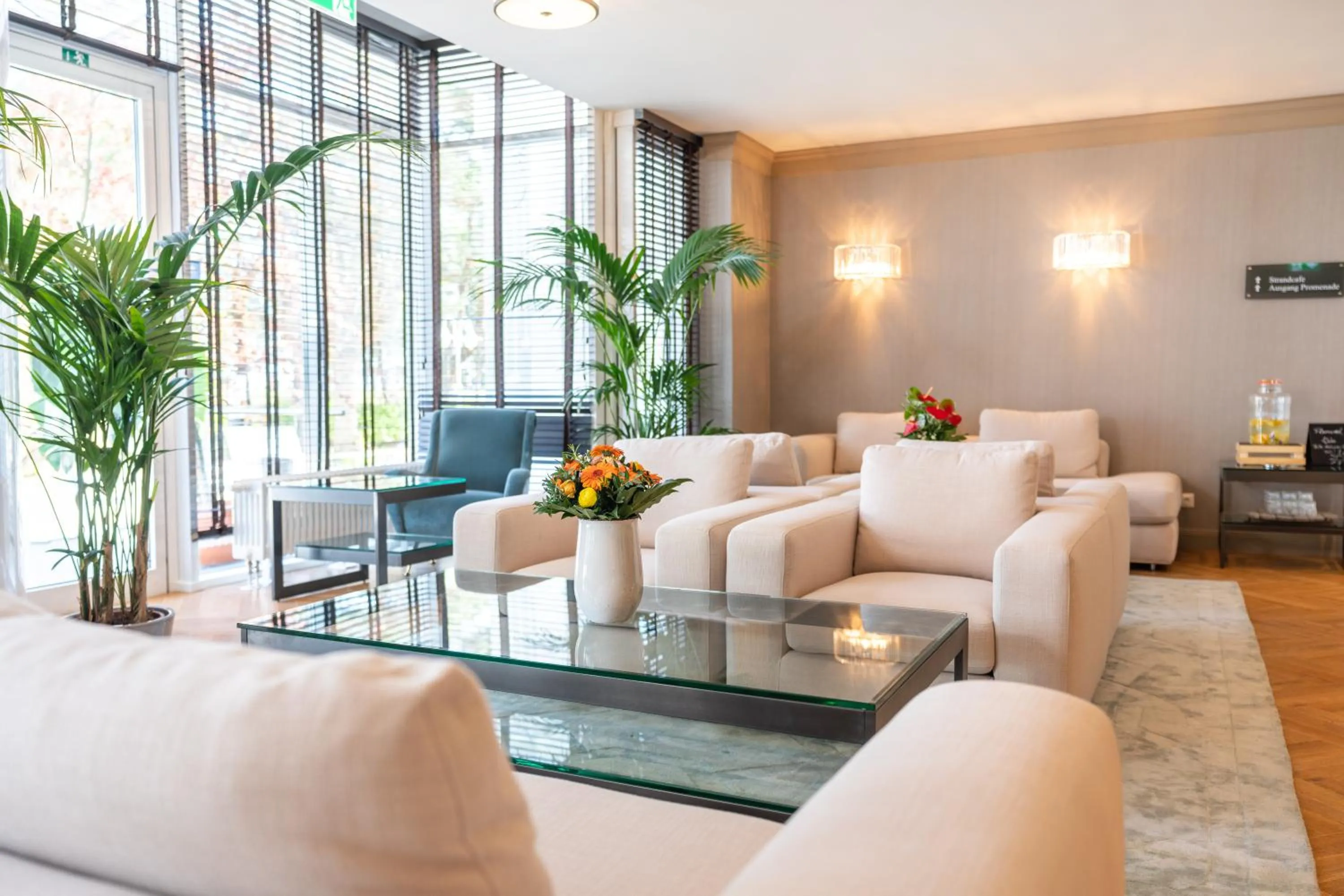 Lobby or reception in Strandhotel Ahlbeck