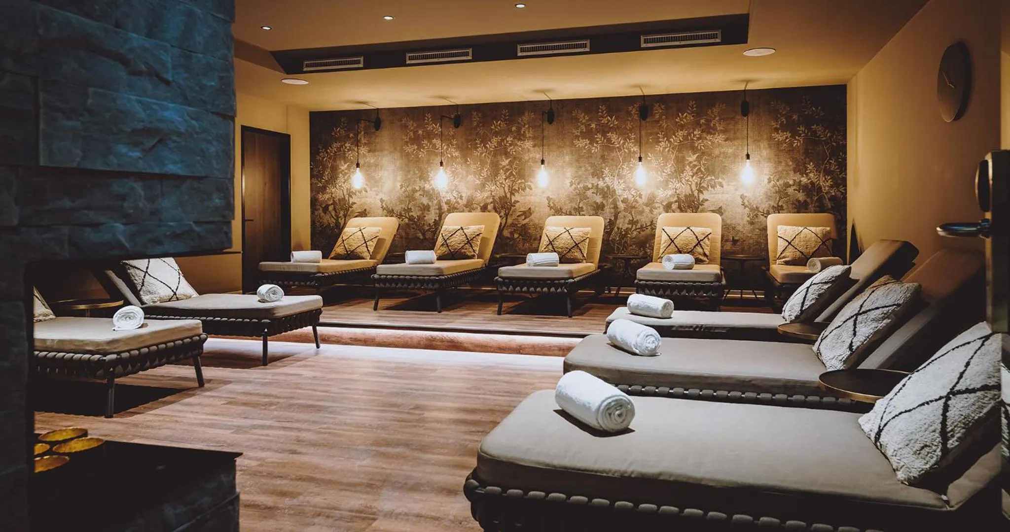 Spa and wellness centre/facilities in GLEMM by AvenidA Superior Hotel & Residences