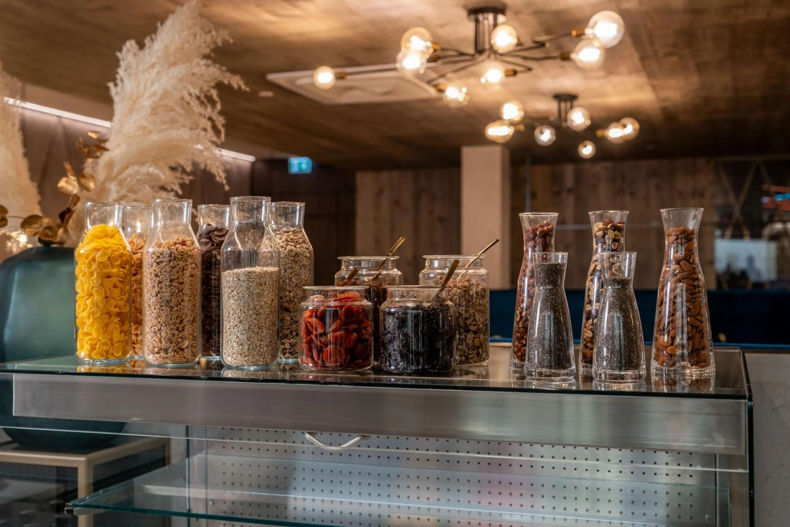 Buffet breakfast in GLEMM by AvenidA Superior Hotel & Residences