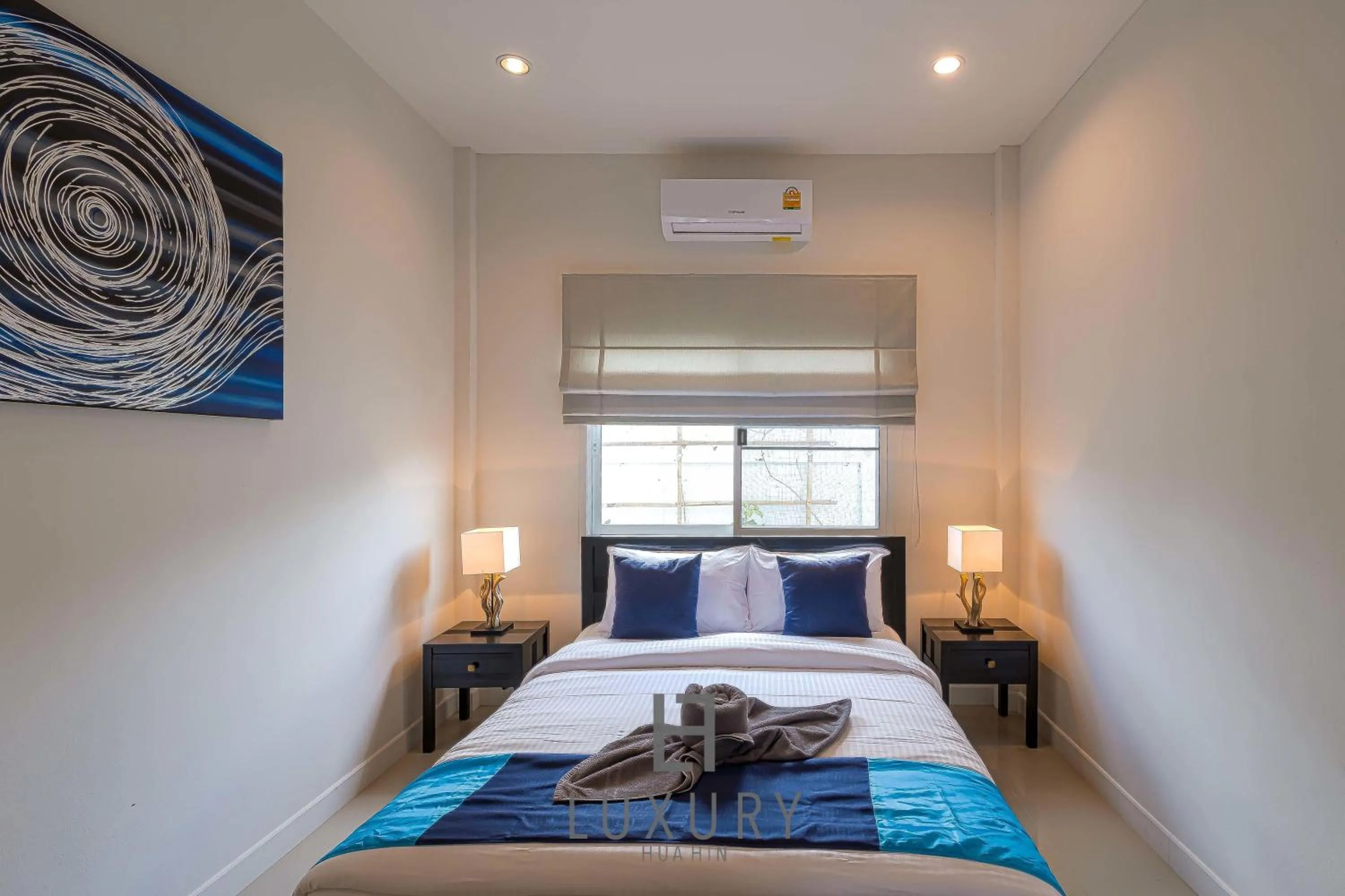 Bed in Cozy Modern 3 Bedroom Pool Villa L70