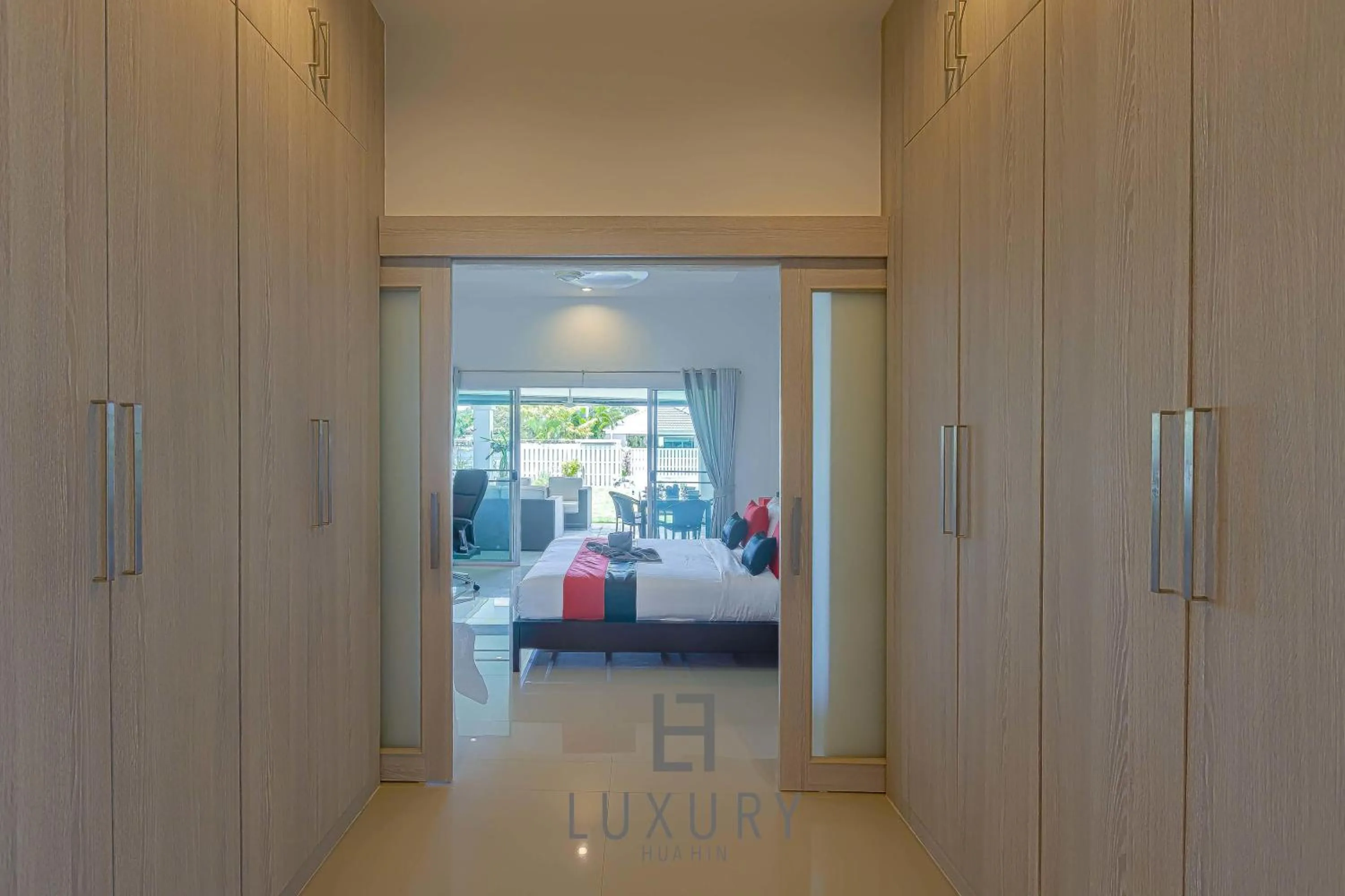 Cozy Modern 3 Bedroom Pool Villa L70