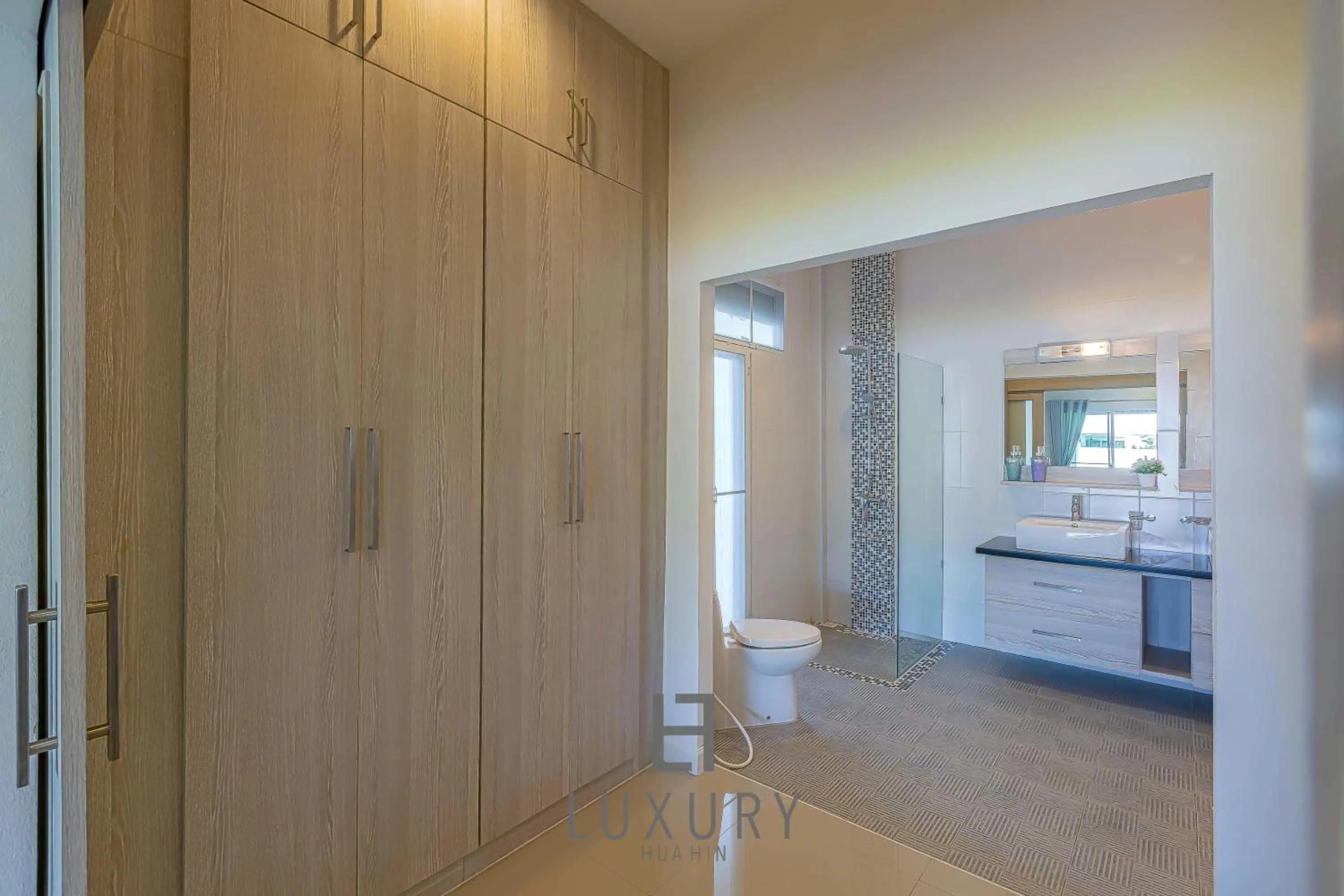 Cozy Modern 3 Bedroom Pool Villa L70