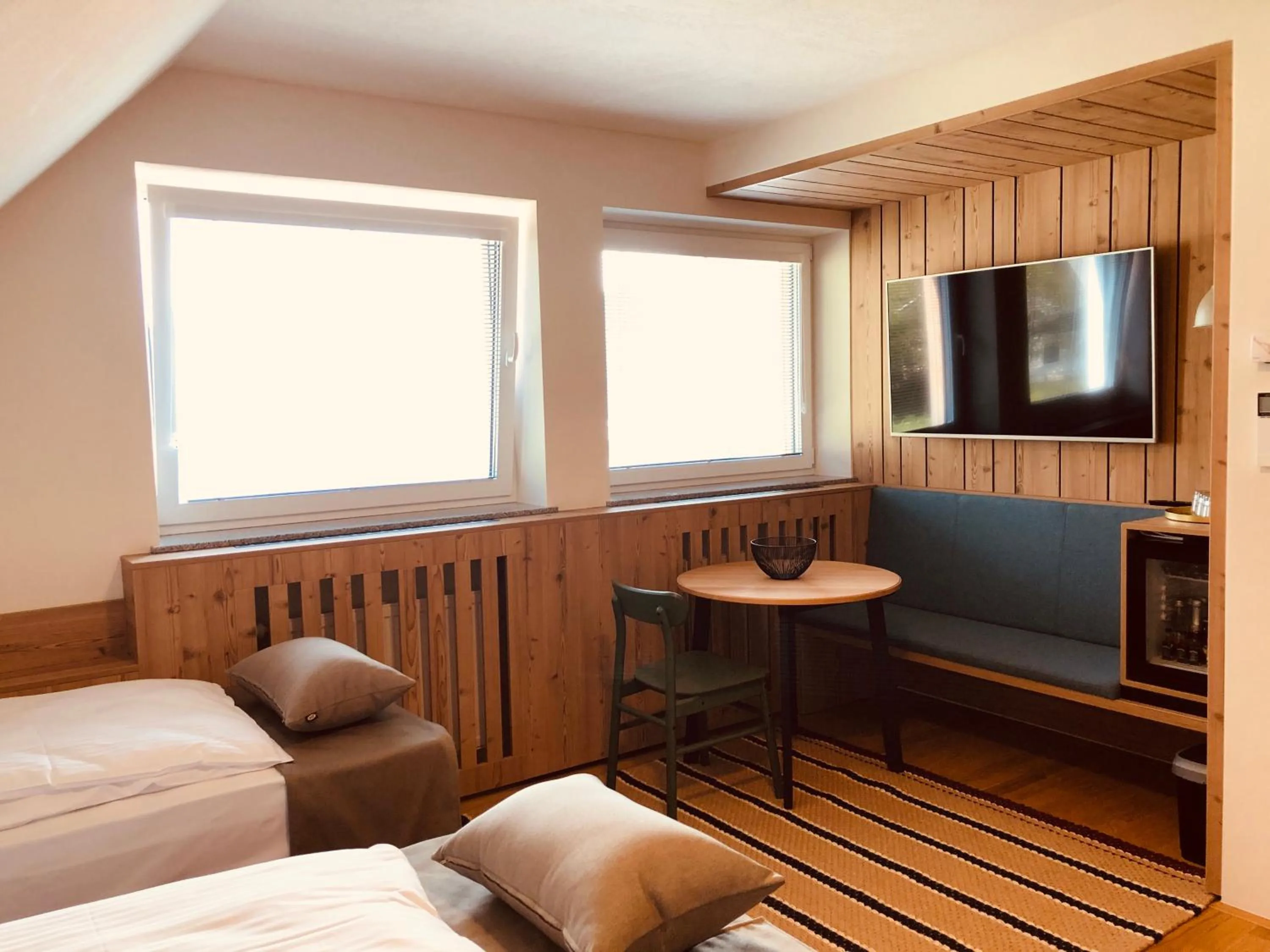 Bed in Na Vasi restavracija in prenočišča