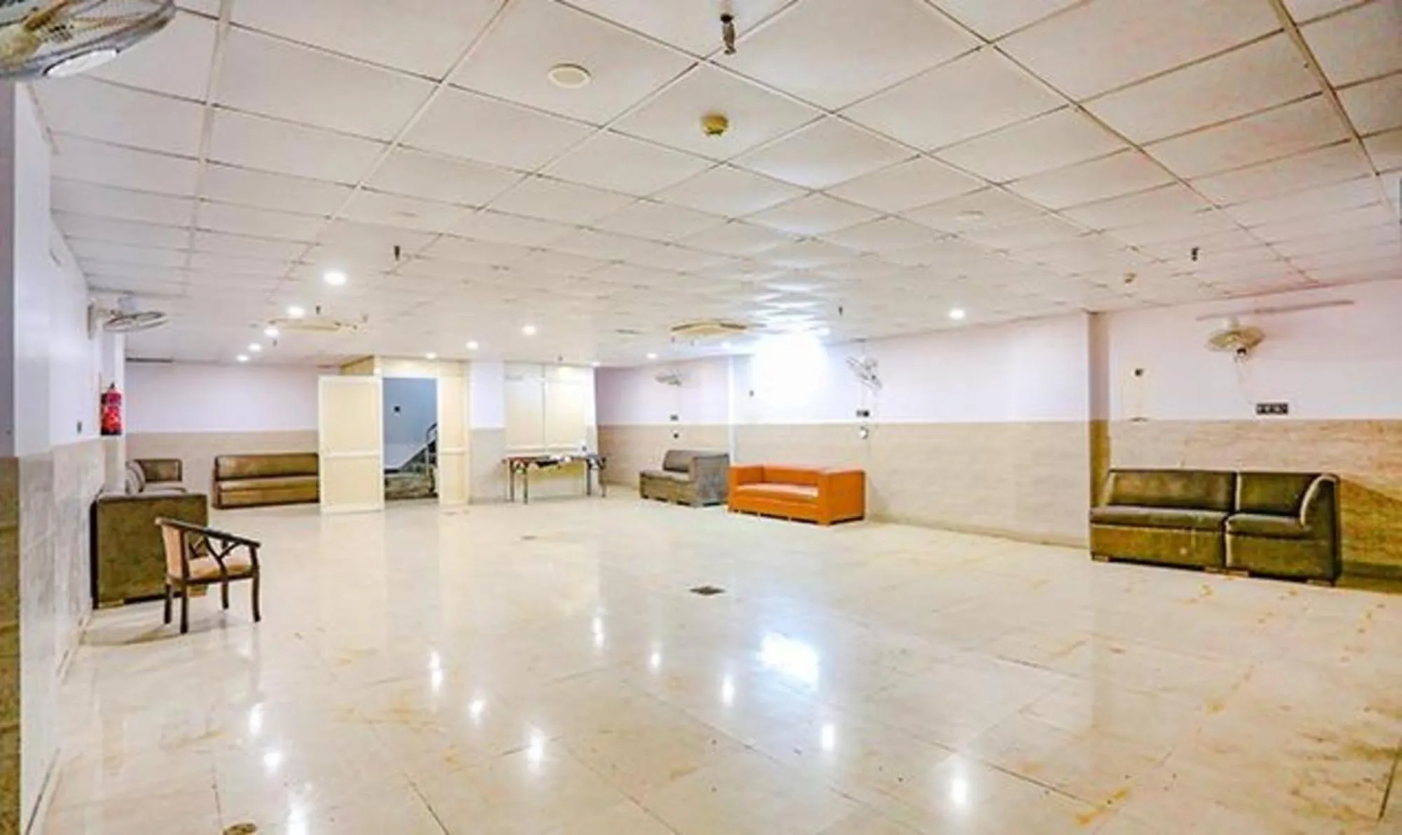 Seating area in Via Rama