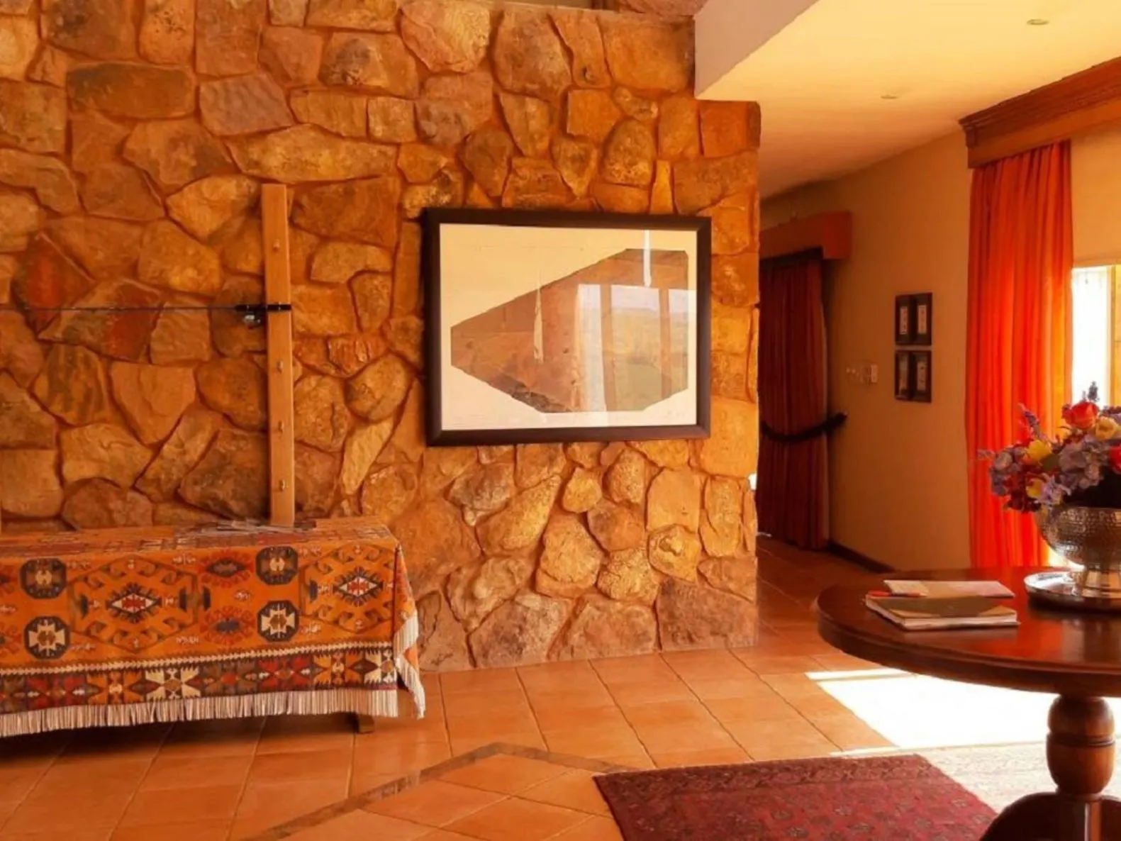 Property building in Amberley Mountain Reserve