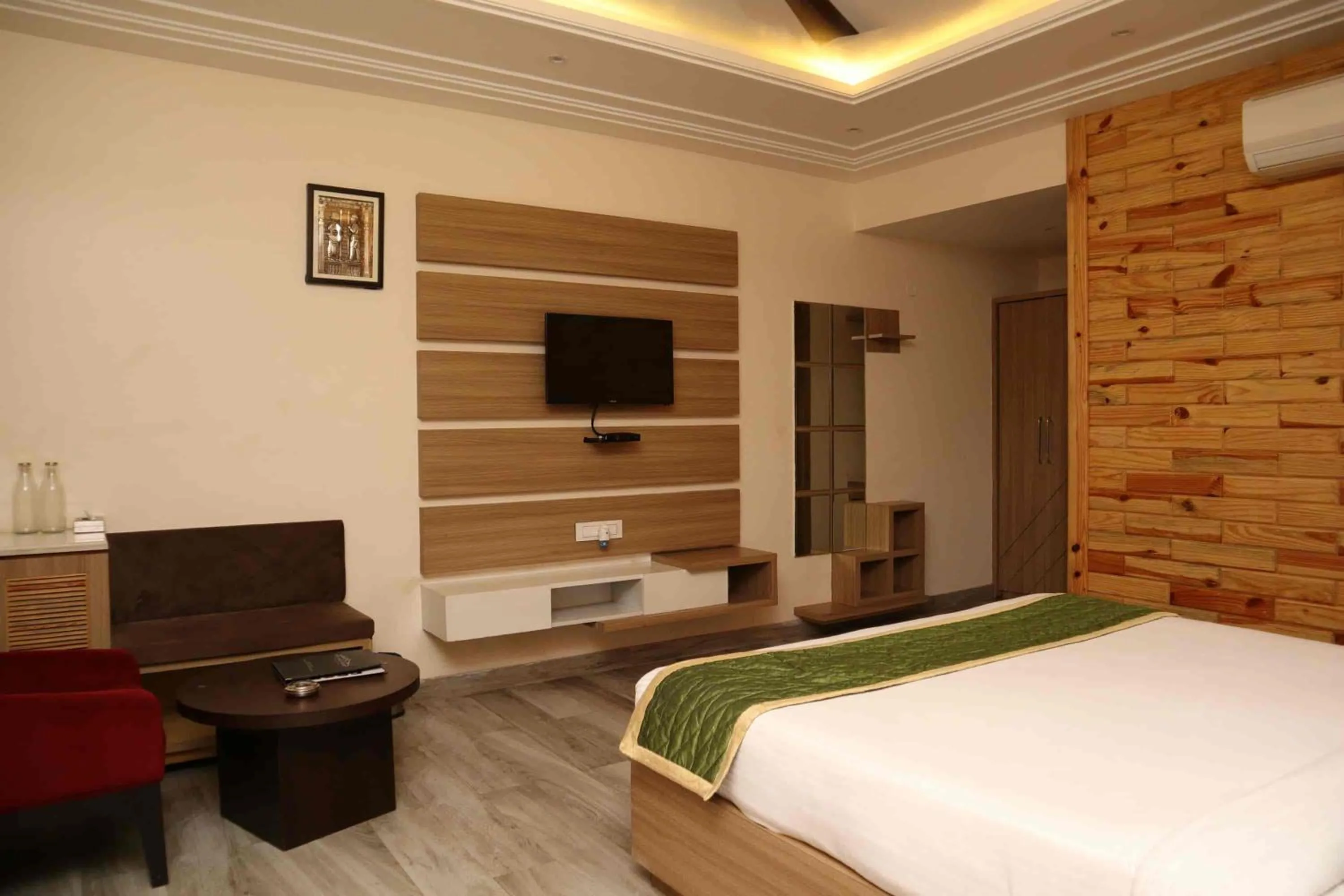 Bed in DESI THATH RESORT