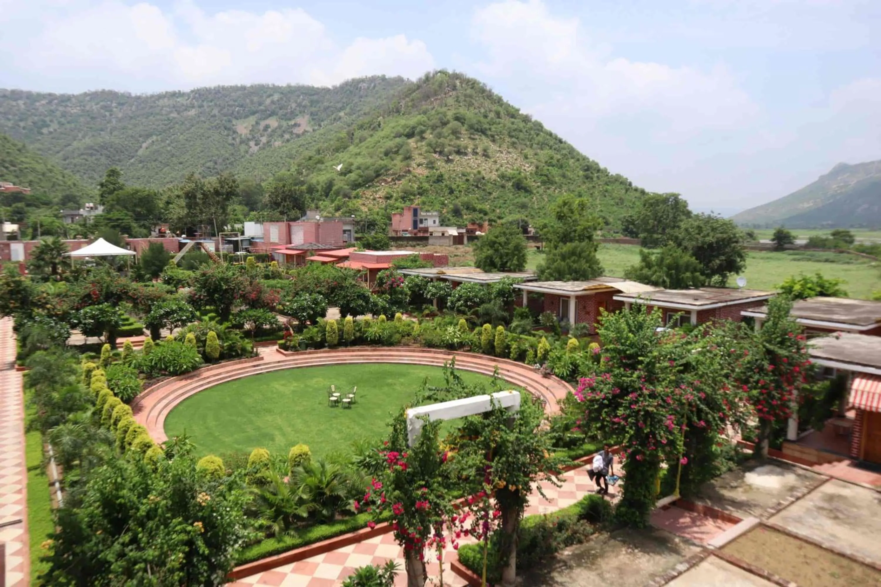 DESI THATH RESORT