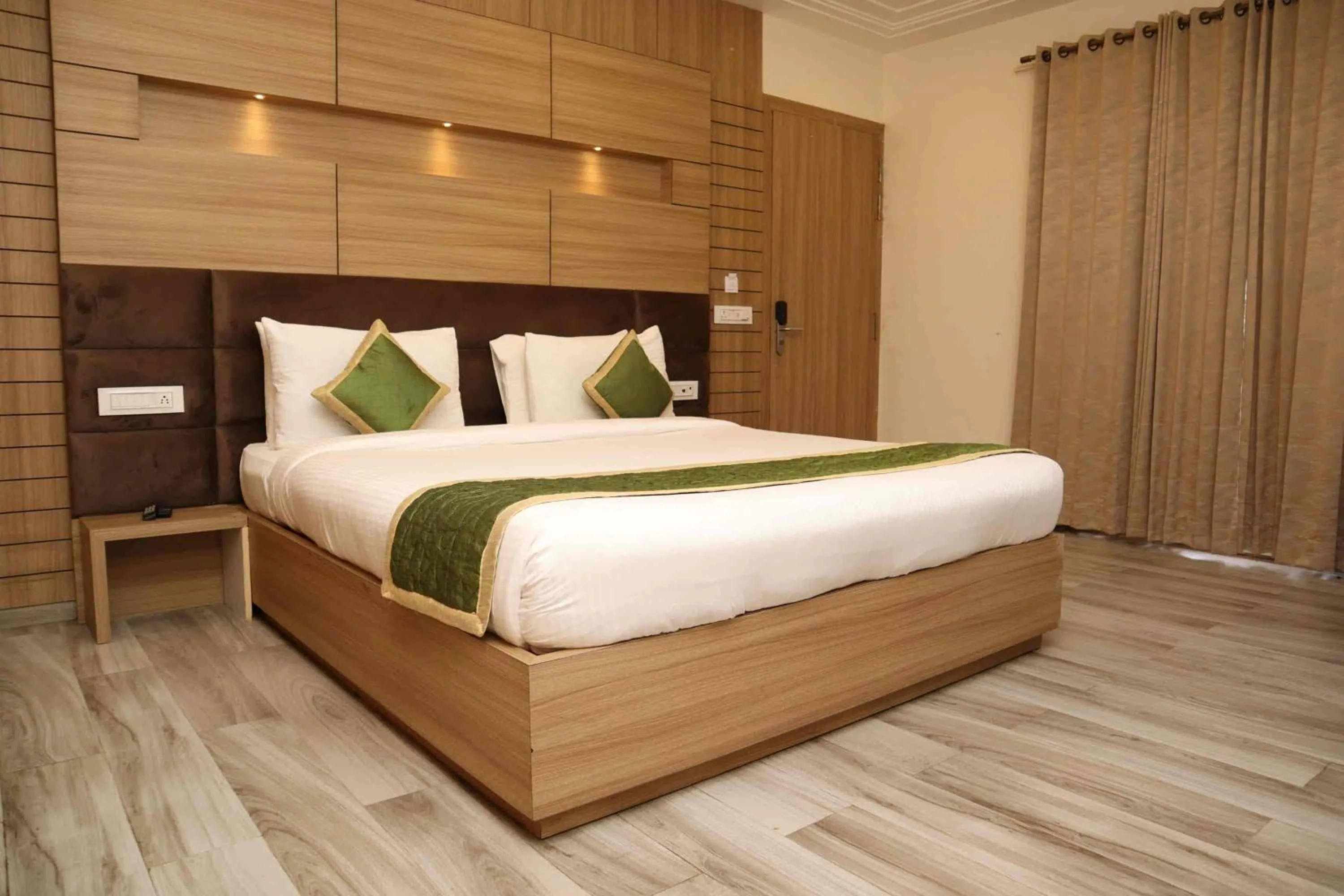 Bed in DESI THATH RESORT