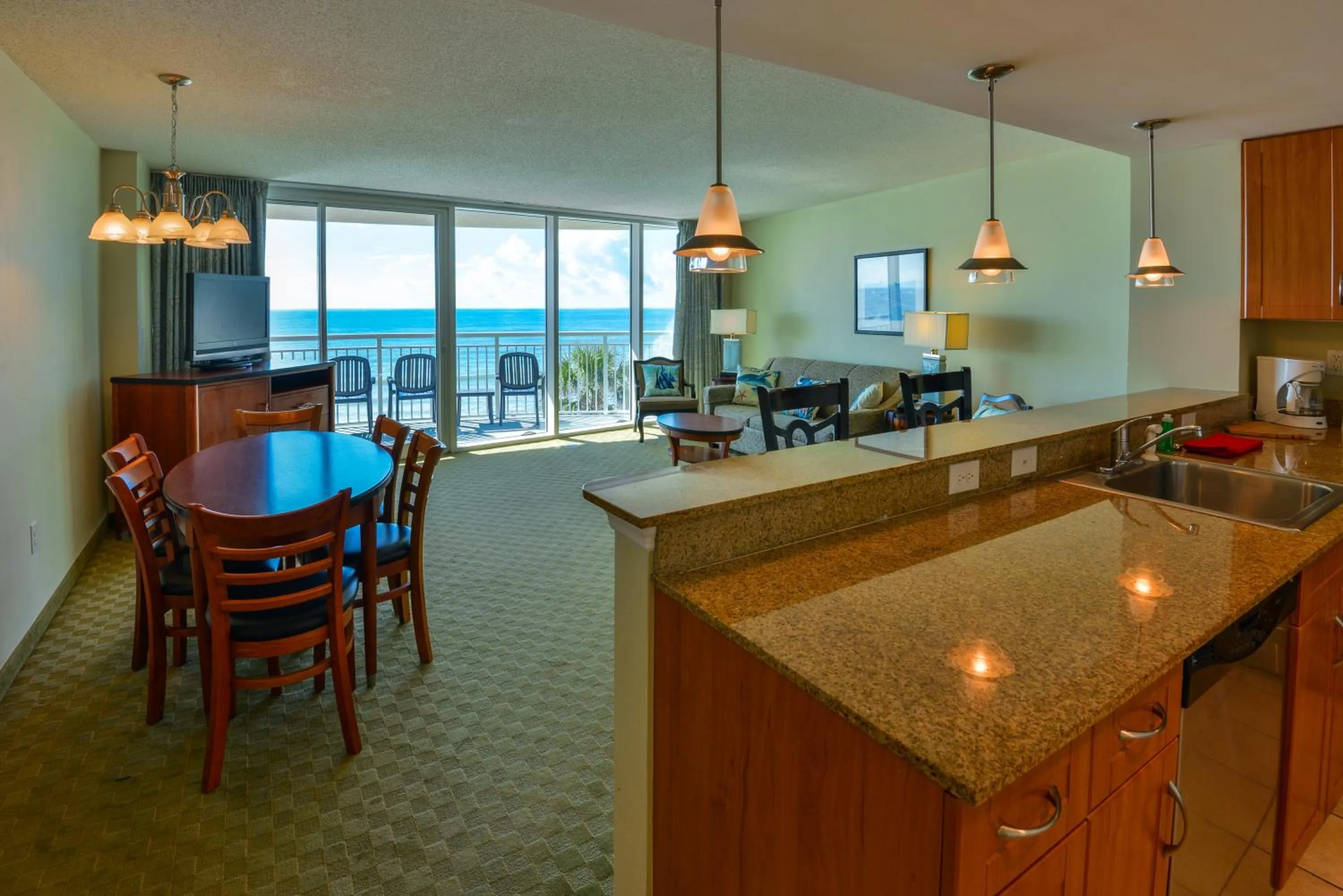 Deluxe Ocean Front Two-Bedroom Condo in Sandy Beach Resort