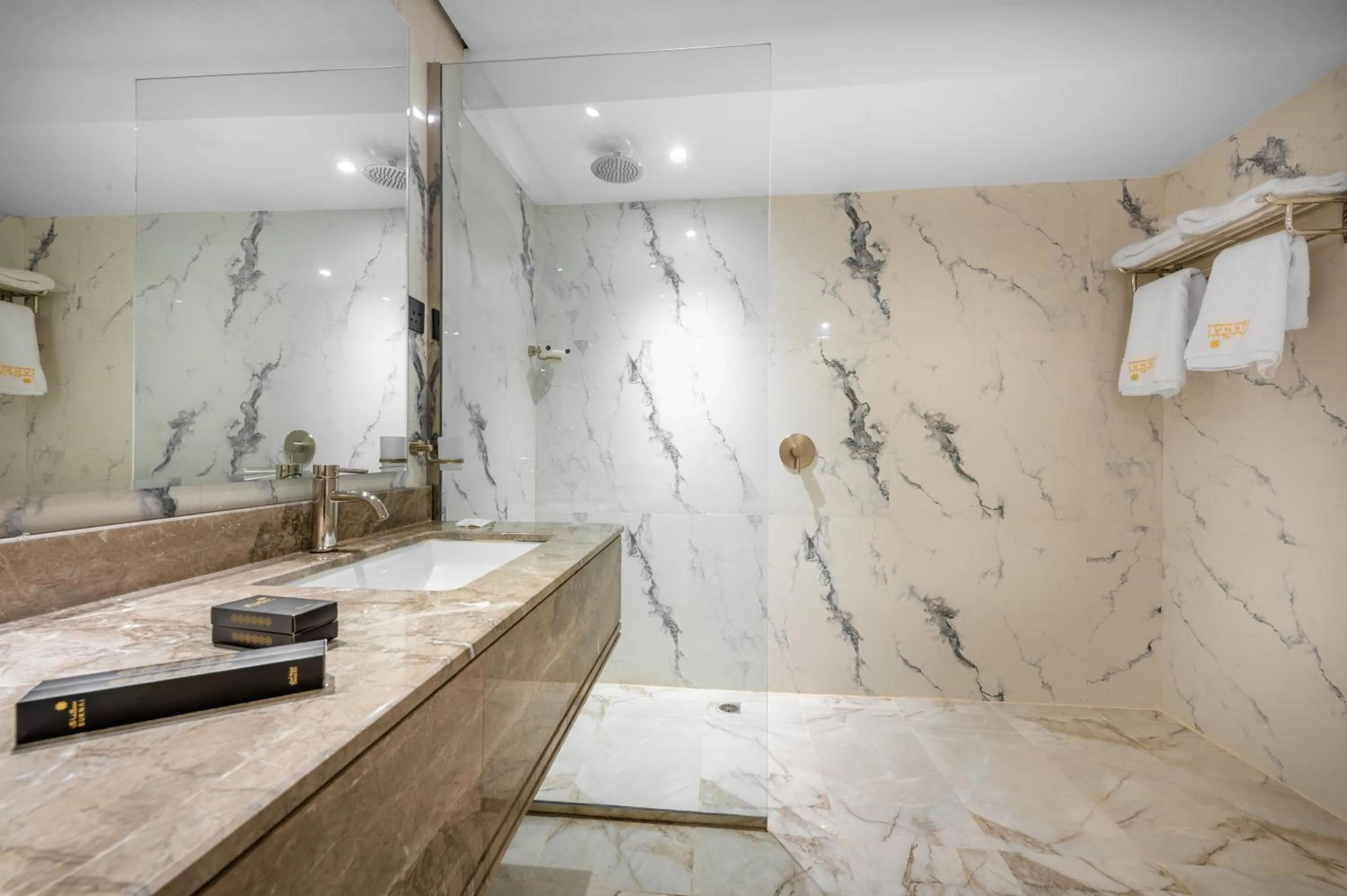 فندق سكناي رويال - Suknai Royal Hotel