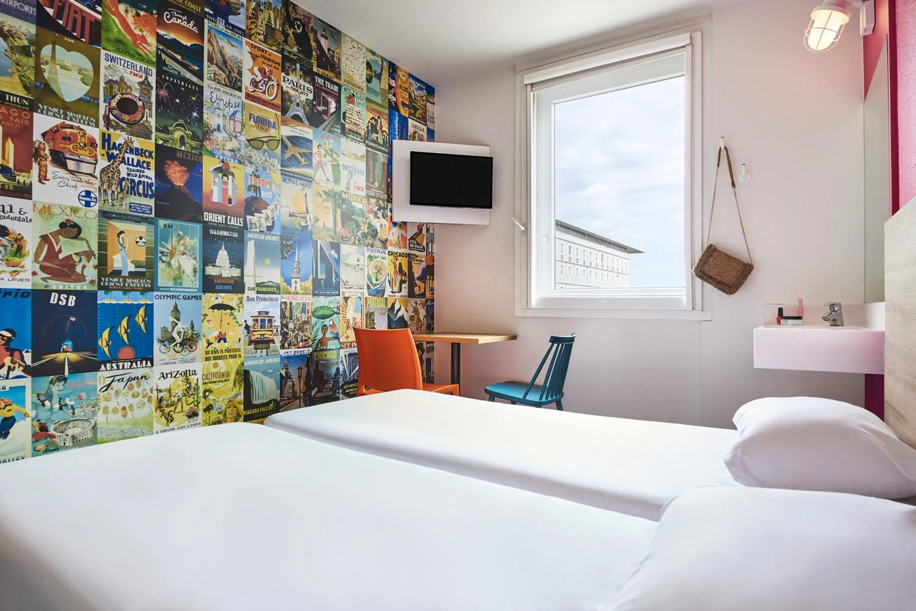 Bed in hotelF1 Rungis Orly