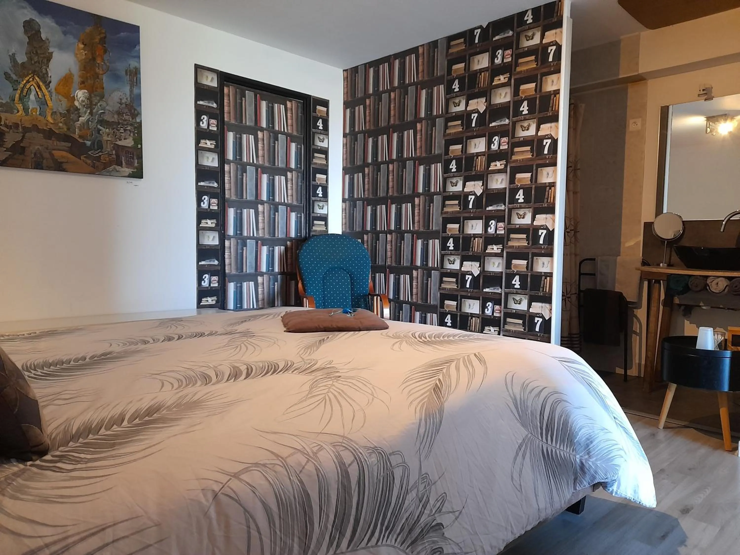 Photo of the whole room, Bed in Maison Dougnac