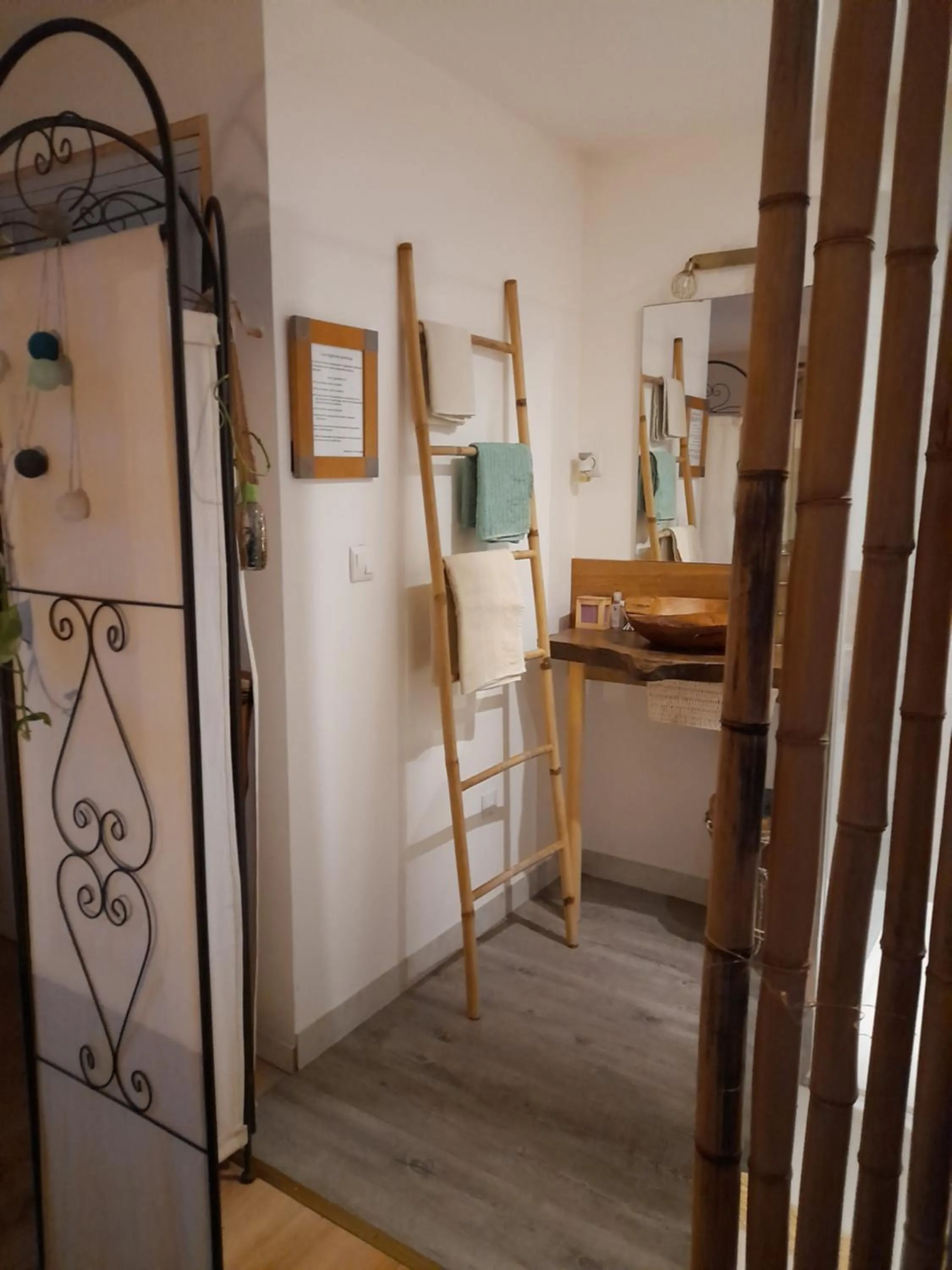Bathroom in Maison Dougnac